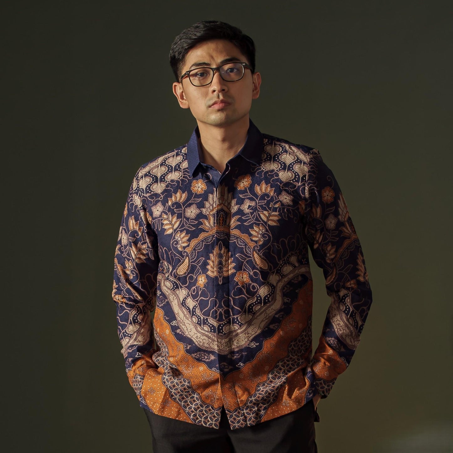 Serafi - Mandalas Premium Men's Long Sleeve Batik Shirt
