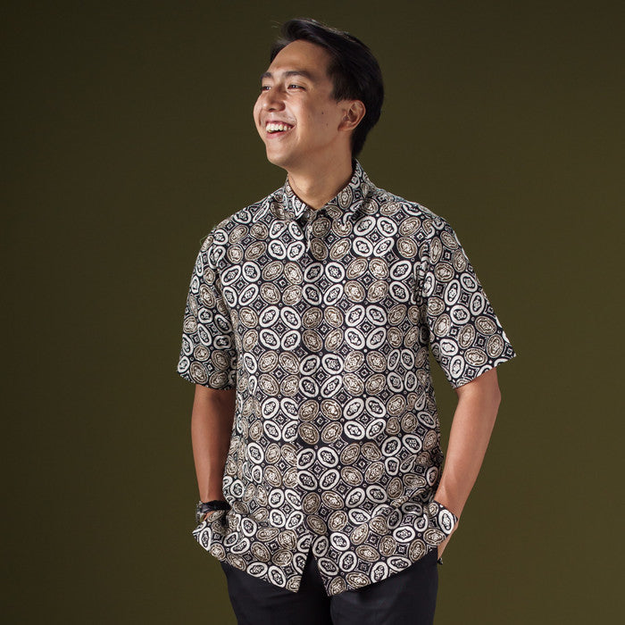 Camarabi - Mandalas Premium Men's Short Sleeve Batik Shirt