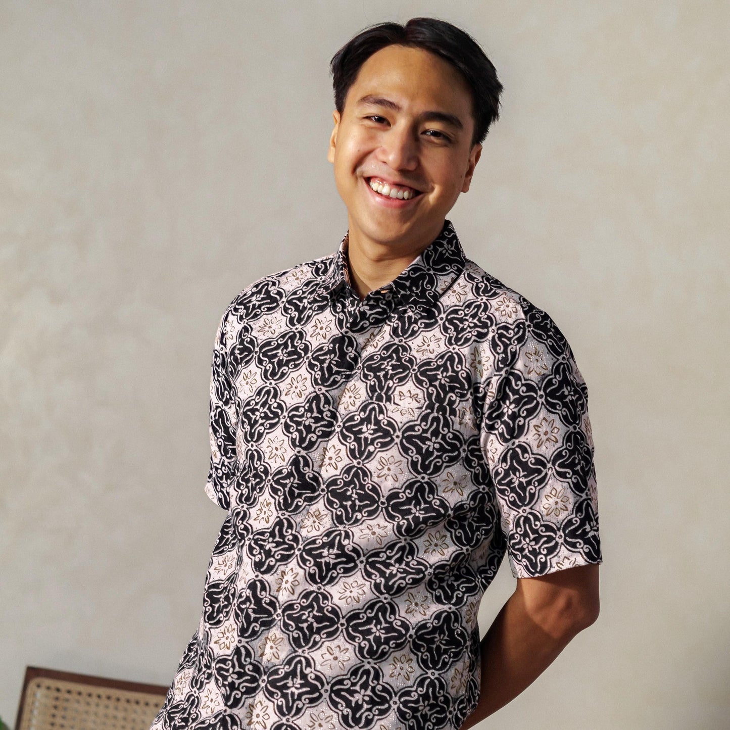 Clova - Mandalas Premium Men's Short Sleeve Batik Shirt