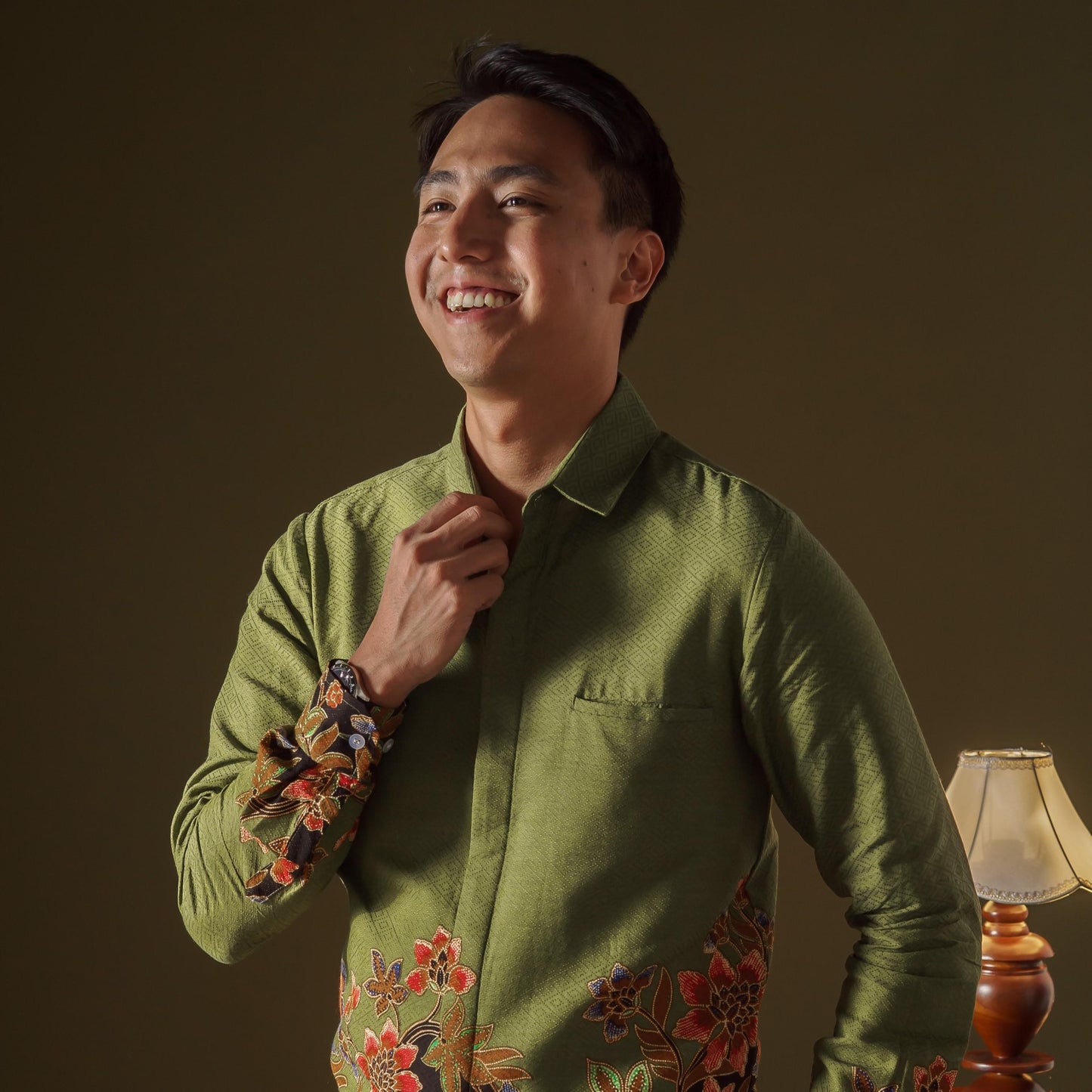 Akdar - Mandalas Premium Men's Long Sleeve Batik Shirt