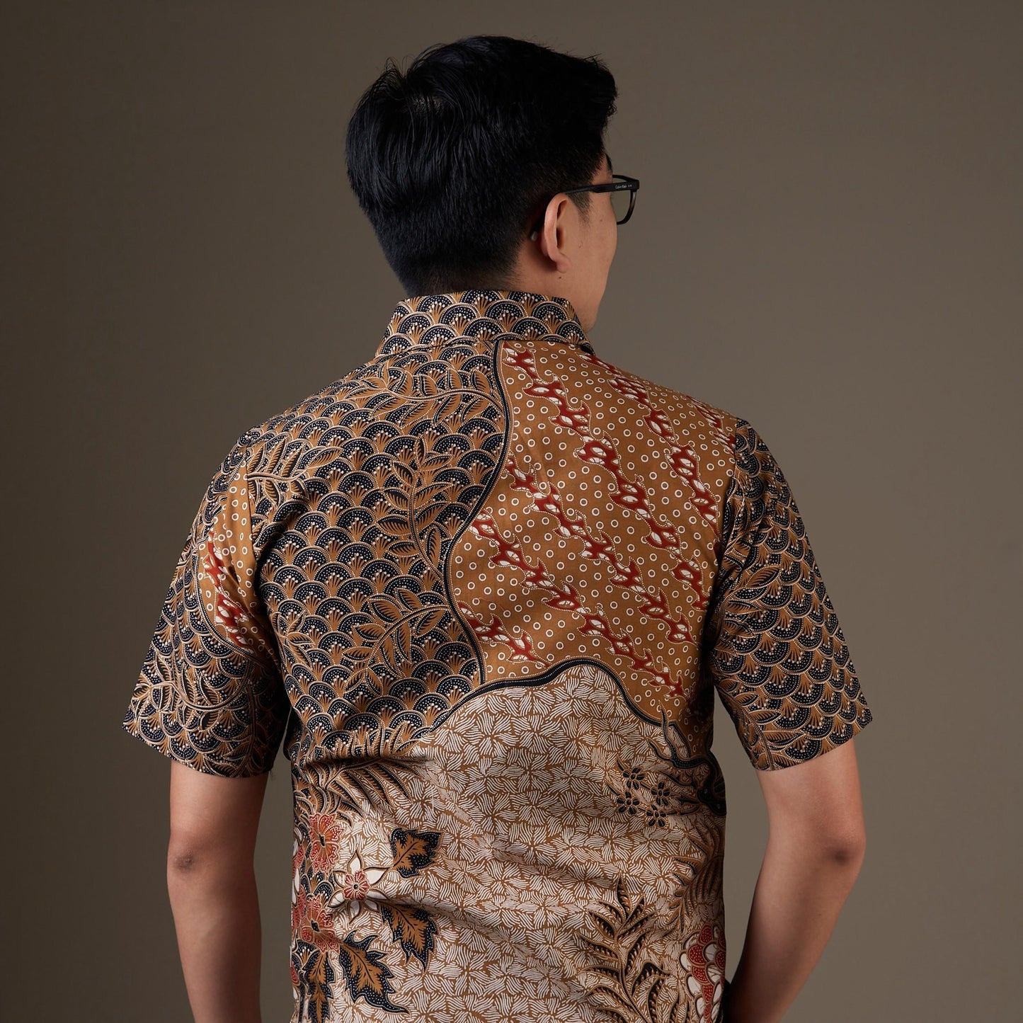 Pendapa - Mandalas Kemeja Batik Pria Premium Lengan Pendek