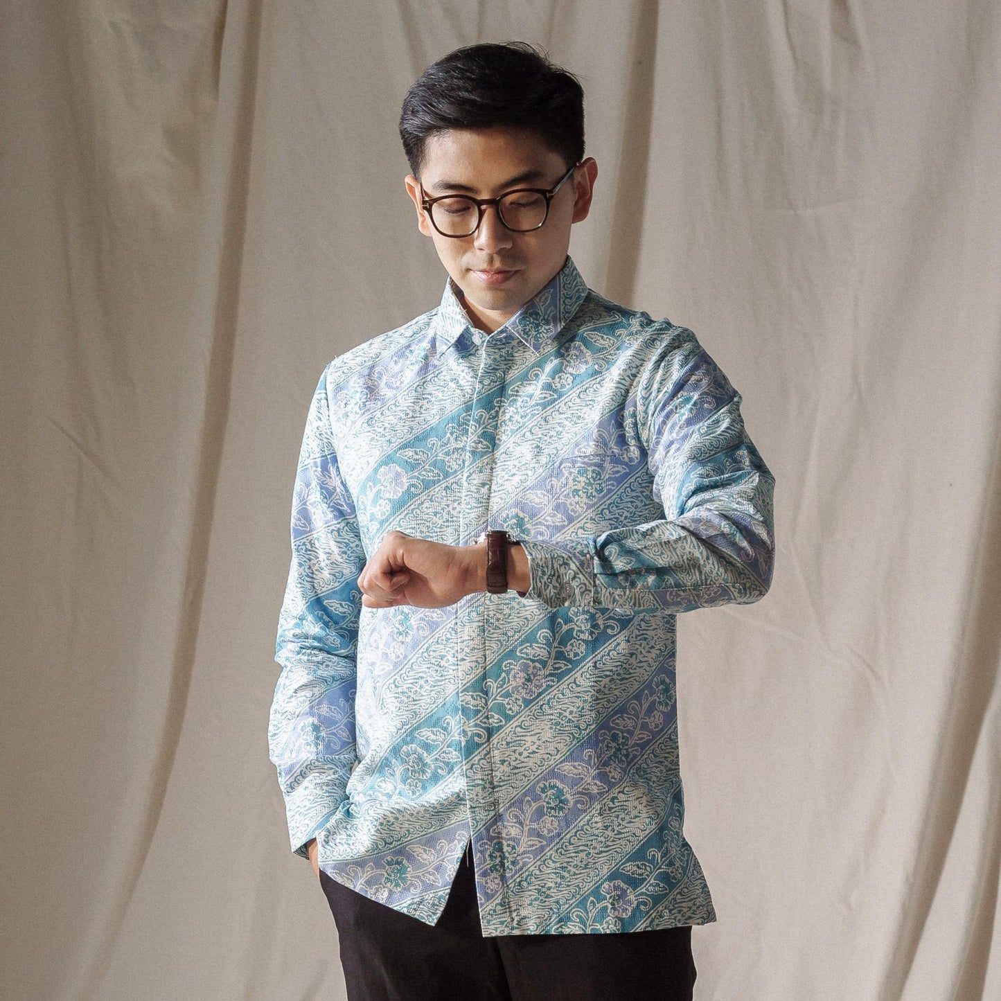Monjali - Mandalas Premium Men's Long Sleeve Batik Shirt