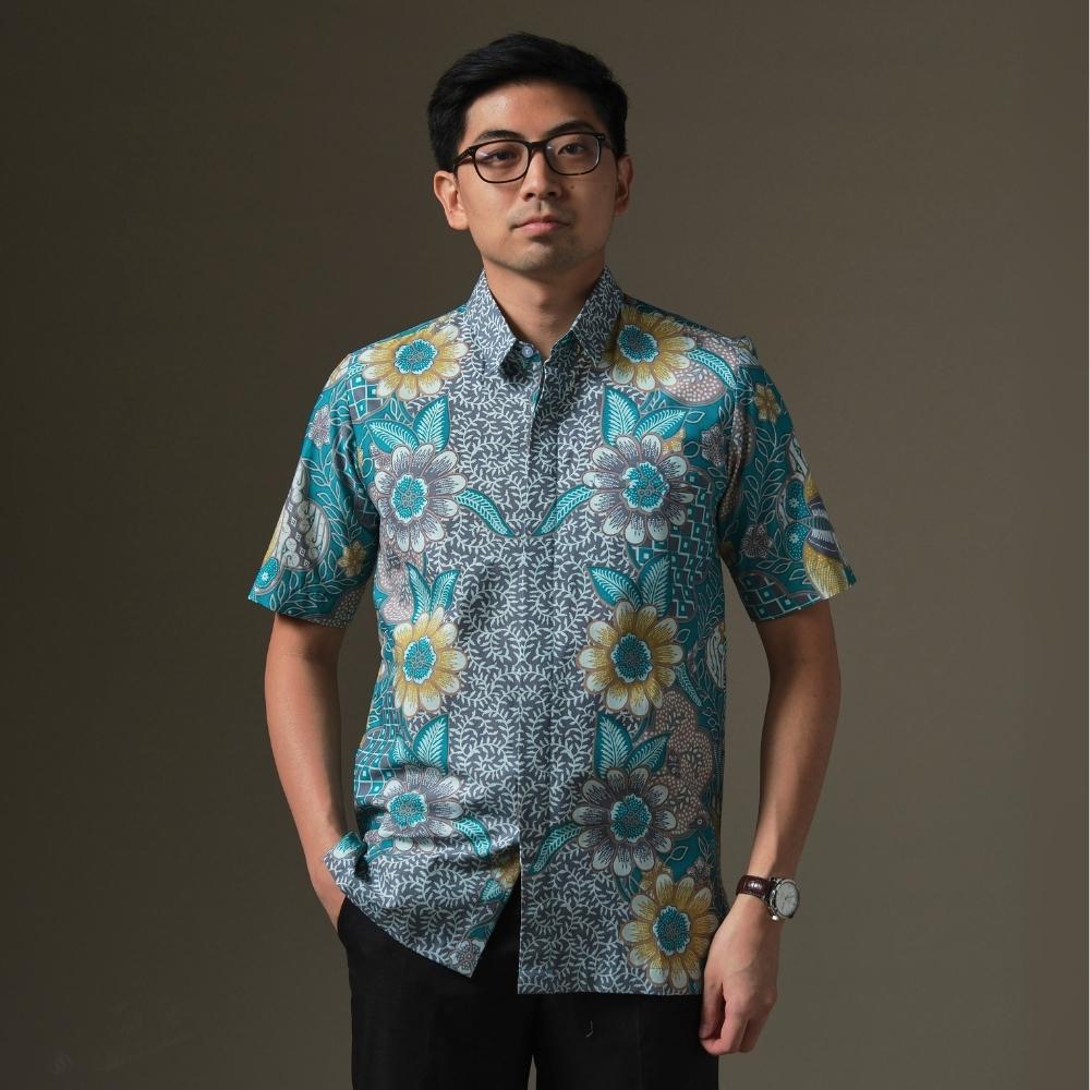 Vandera - Mandalas Premium Men's Short Sleeve Batik Shirt