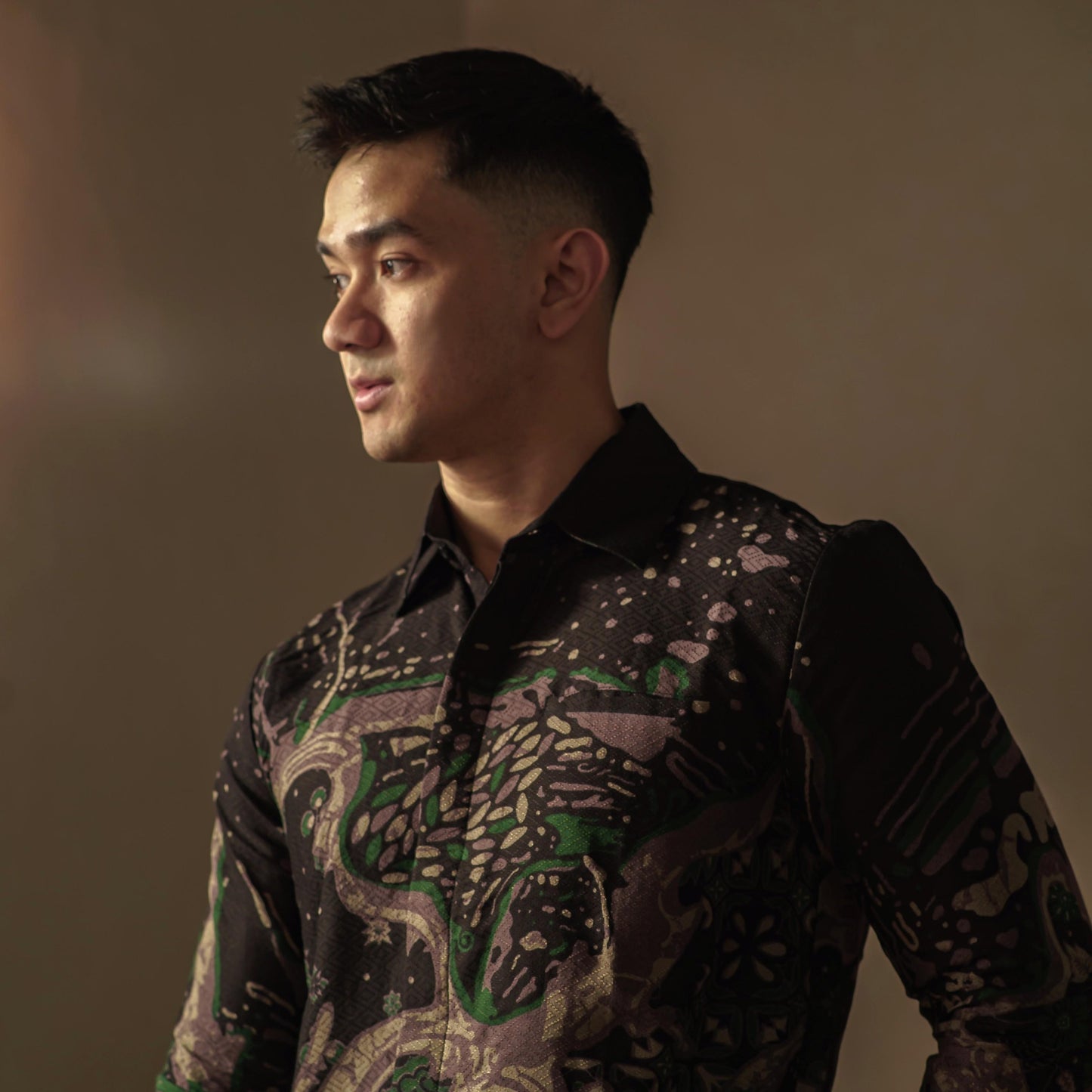 Singosa - Mandalas Premium Men's Long Sleeve Batik Shirt