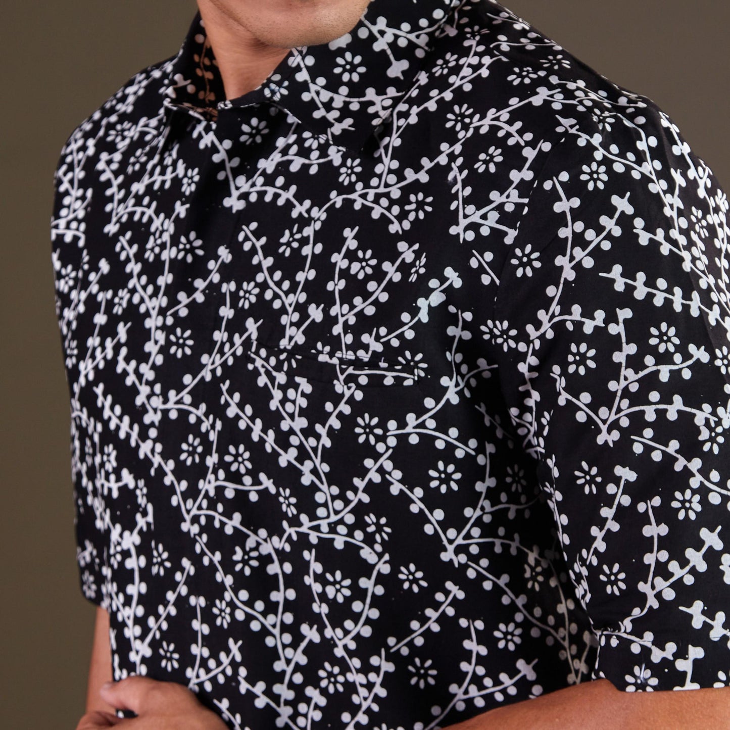 Ganduro - Mandalas Premium Men's Short Sleeve Batik Shirt
