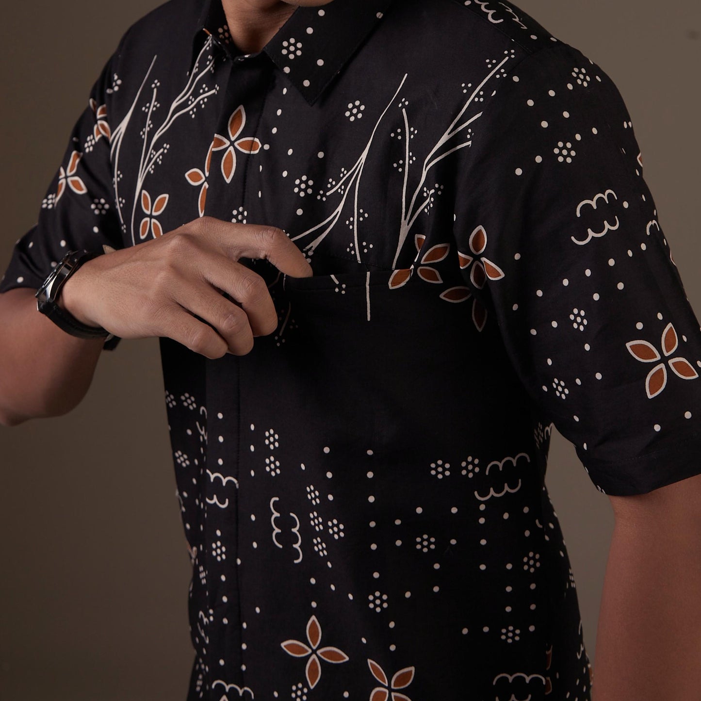 Hanadian - Mandalas Kemeja Batik Pria Premium Lengan Pendek