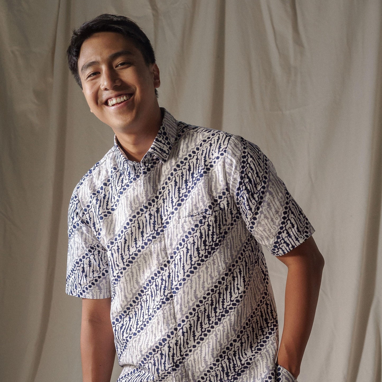 Anjane - Mandalas Premium Men's Short Sleeve Batik Shirt