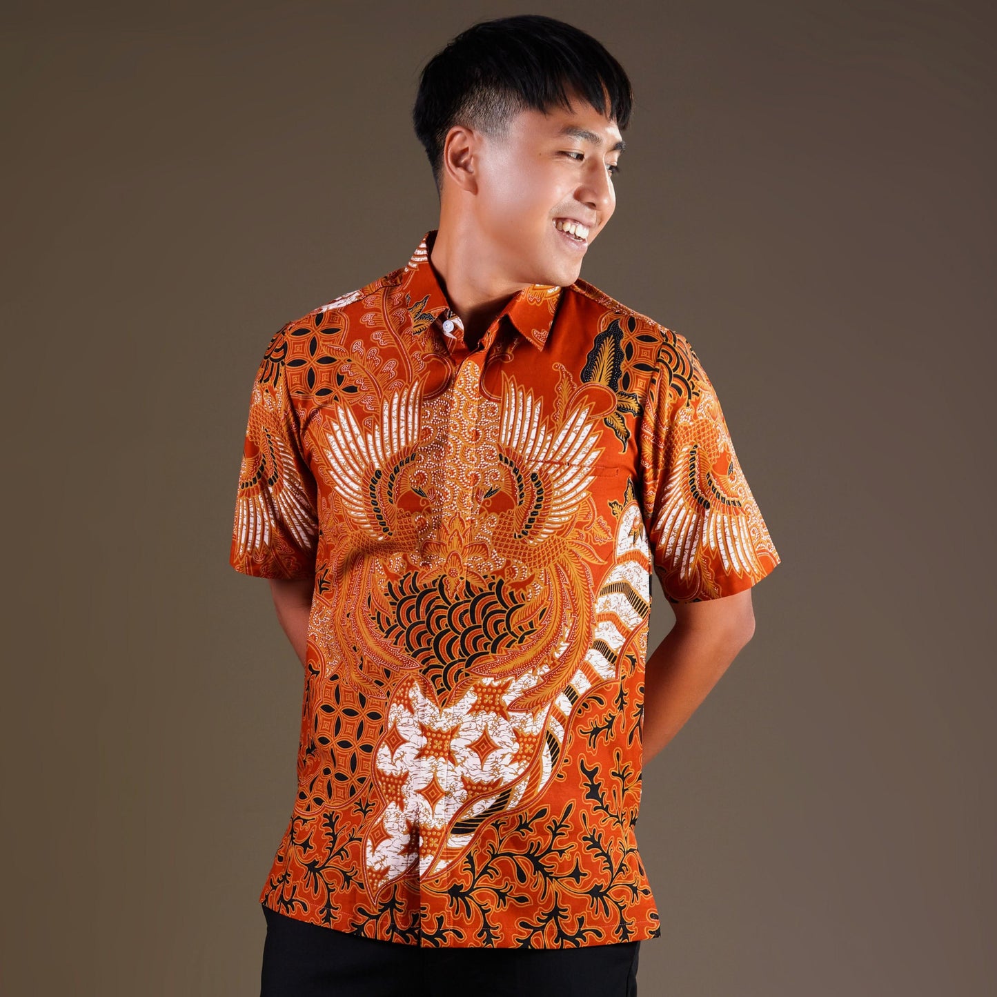 Mertapa - Mandalas Kemeja Batik Pria Premium Lengan Pendek