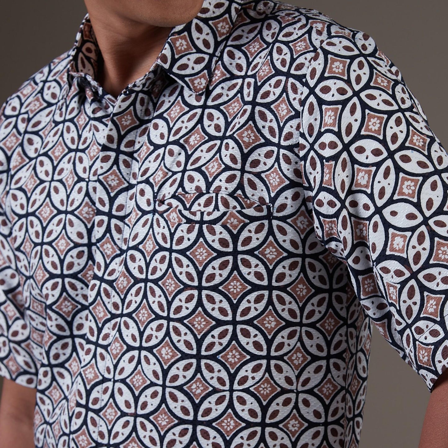 Kopiwung - Mandalas Kemeja Batik Pria Premium Lengan Pendek