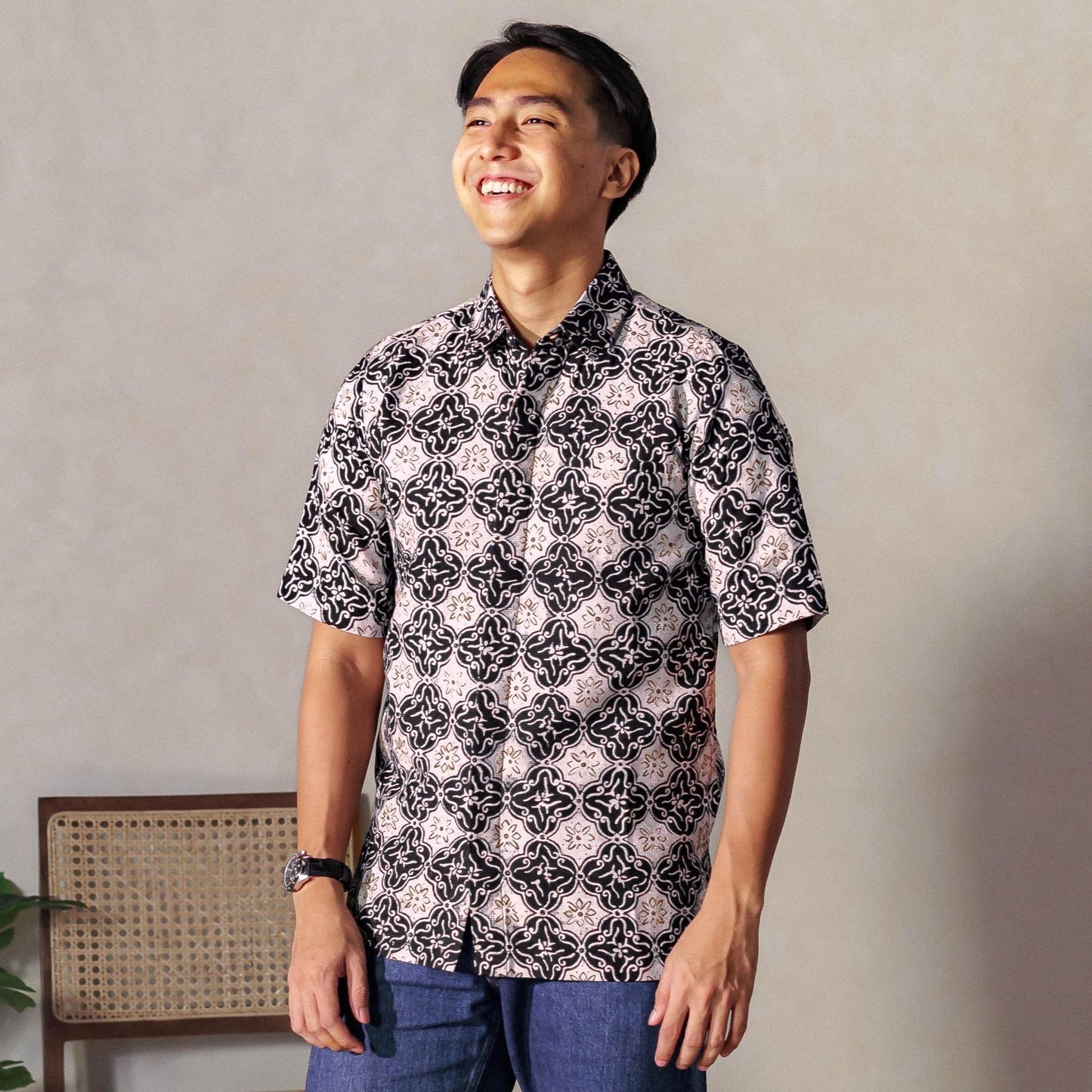 Clova - Mandalas Premium Men's Short Sleeve Batik Shirt
