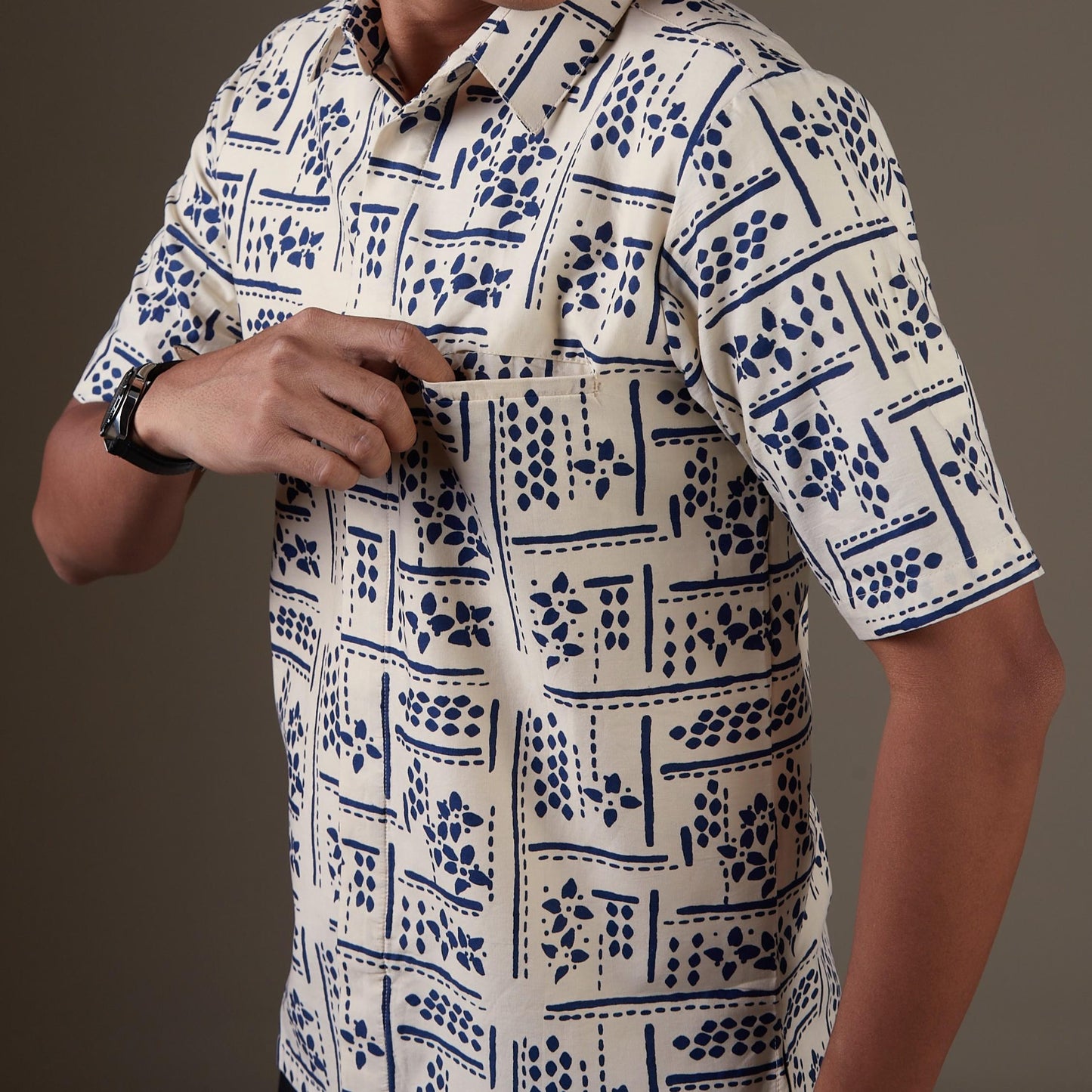 Contelic - Mandalas Kemeja Batik Pria Premium Lengan Pendek