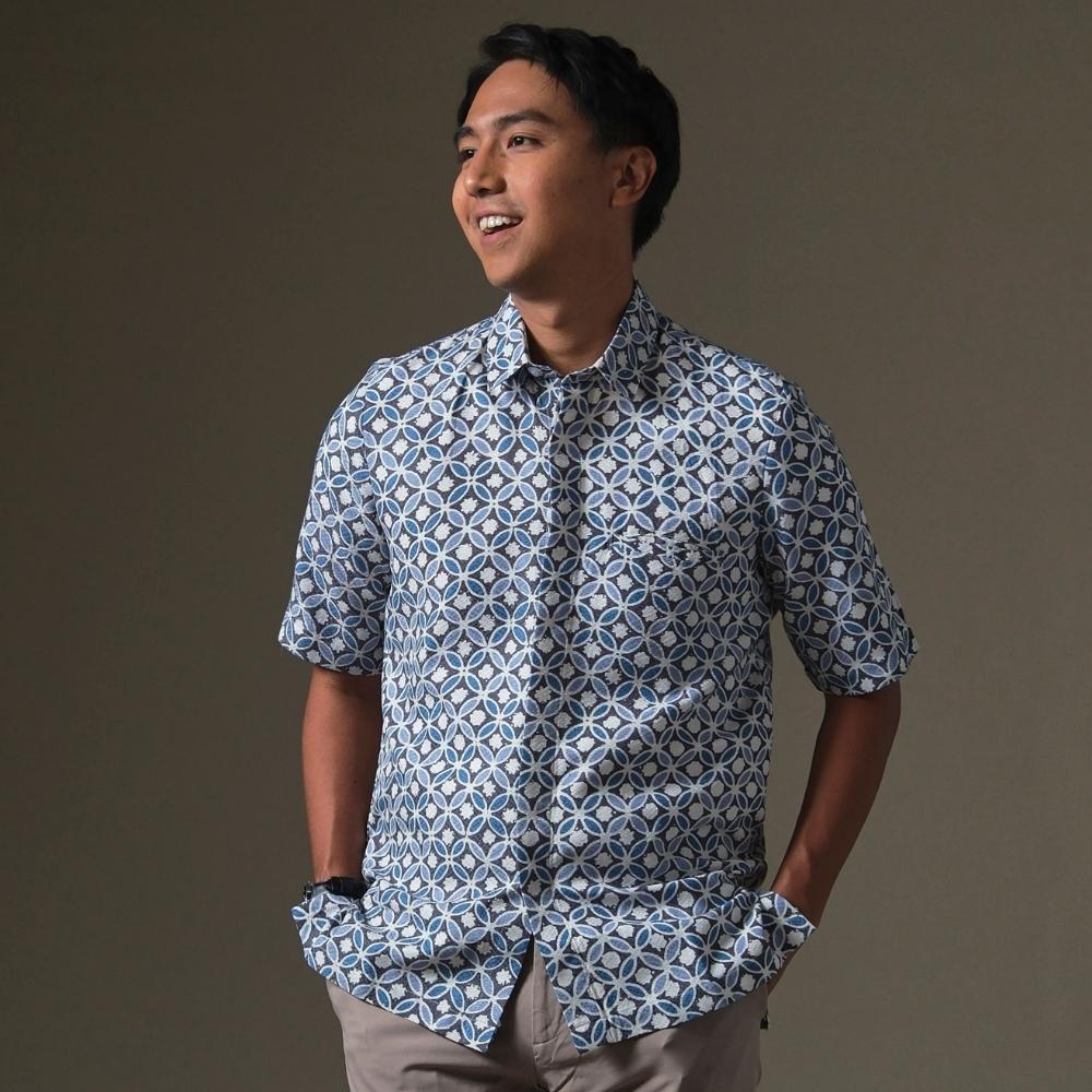 Vedika - Mandalas Premium Men's Short Sleeve Batik Shirt