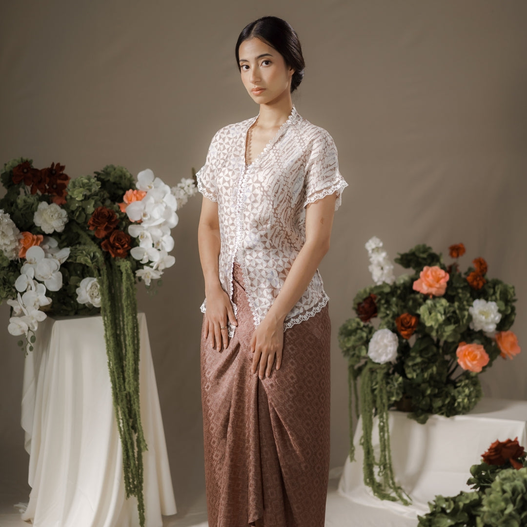Dalilah Short Sleeve - Mandalas Top Kebaya Set Women's Modern Batik Embroidery Outer