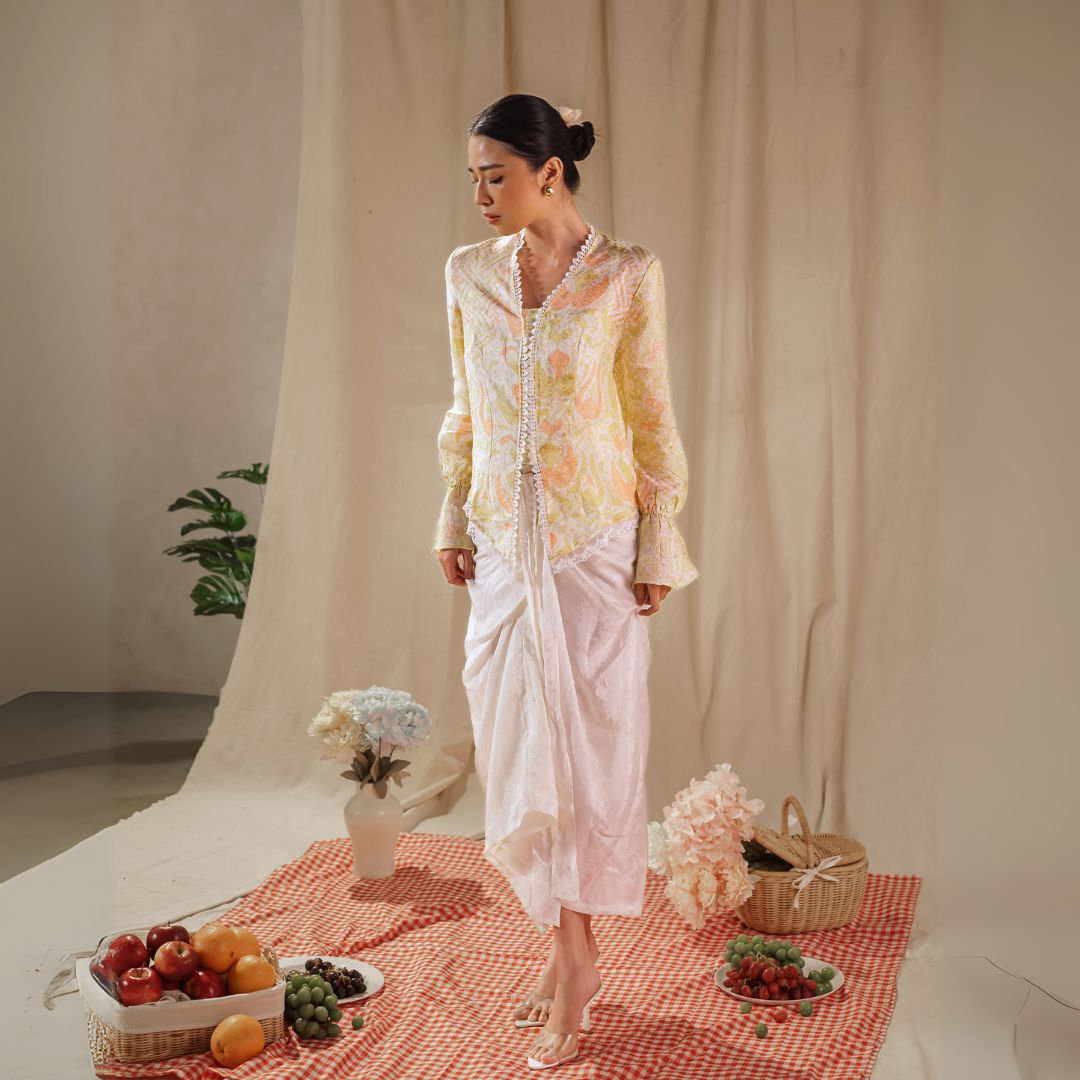 Dalilah Long Sleeve - Mandalas Top Kebaya Set Women's Outer Batik Embroidery Modern