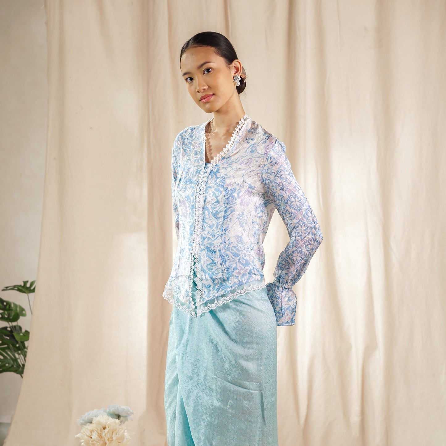 Dalilah Long Sleeve - Mandalas Top Kebaya Set Women's Outer Batik Embroidery Modern