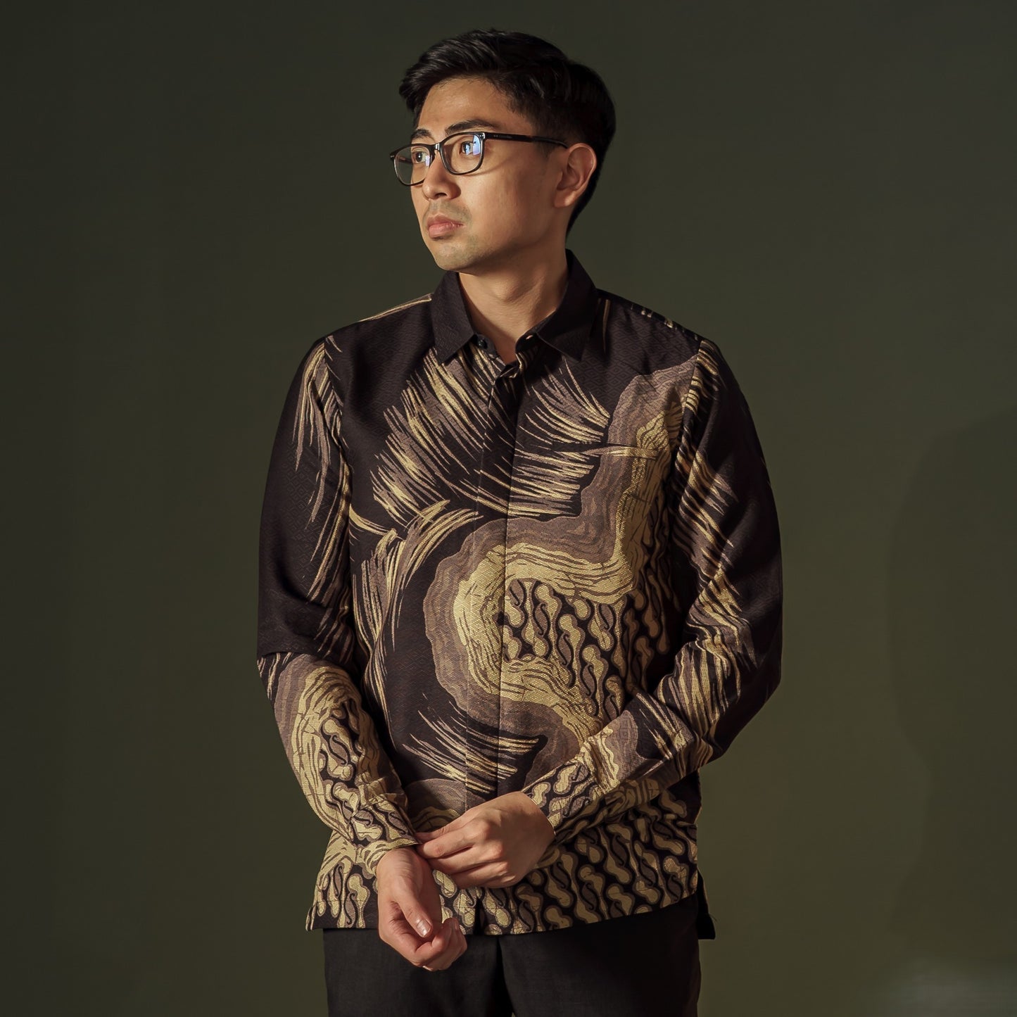 Danadian - Mandalas Premium Men's Long Sleeve Batik Shirt
