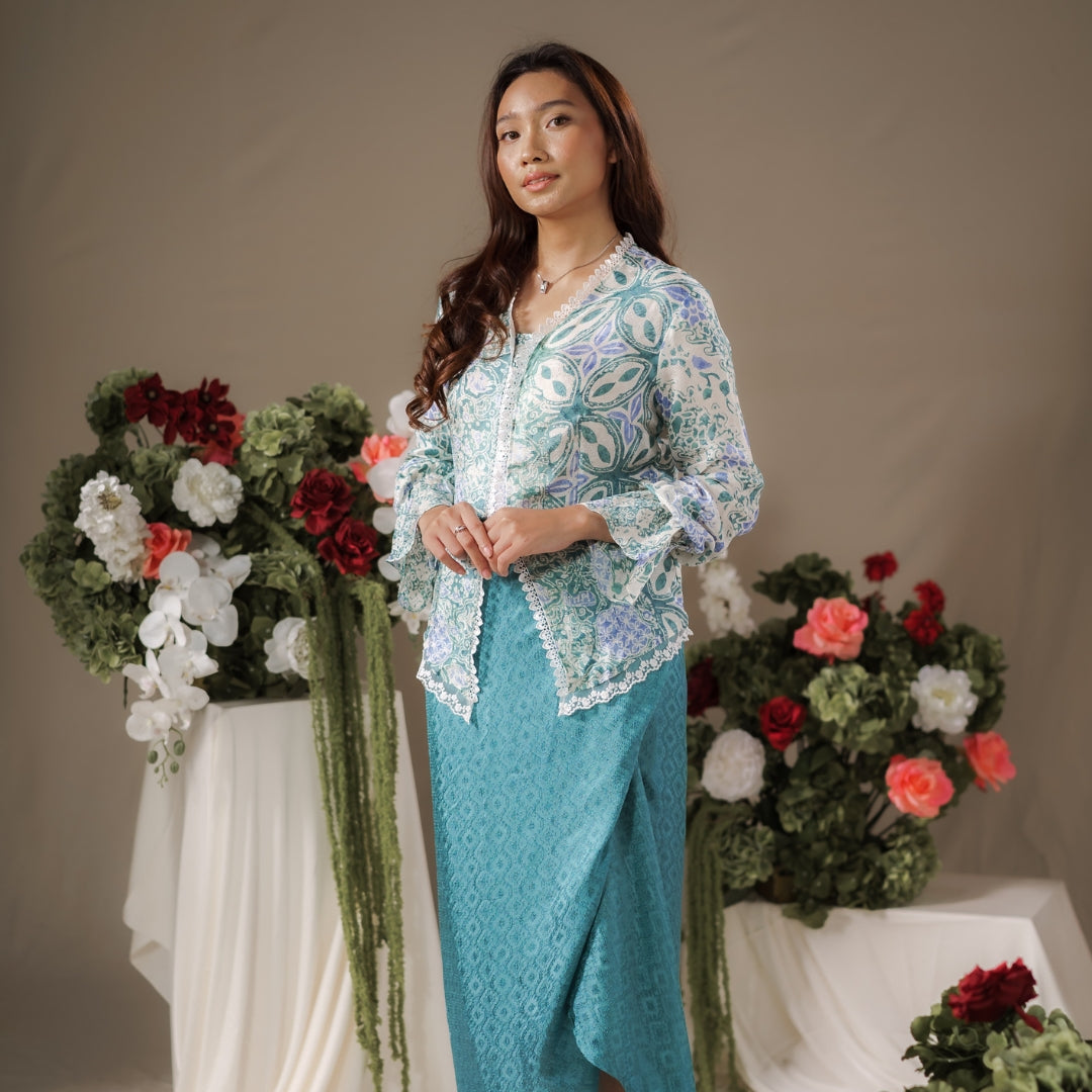Dalilah Long Sleeve - Mandalas Top Kebaya Set Women's Outer Batik Embroidery Modern