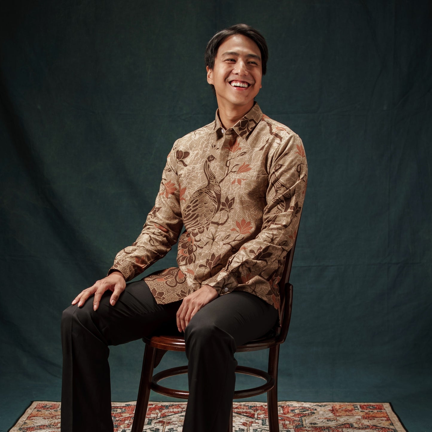 Gratit - Mandalas Premium Men's Long Sleeve Batik Shirt