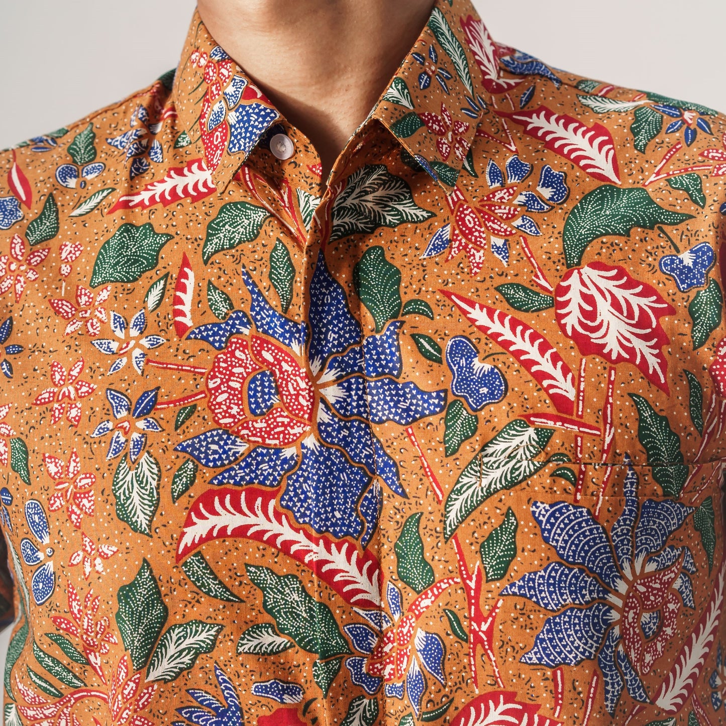 Nurum - Mandalas Premium Men's Short Sleeve Batik Shirt