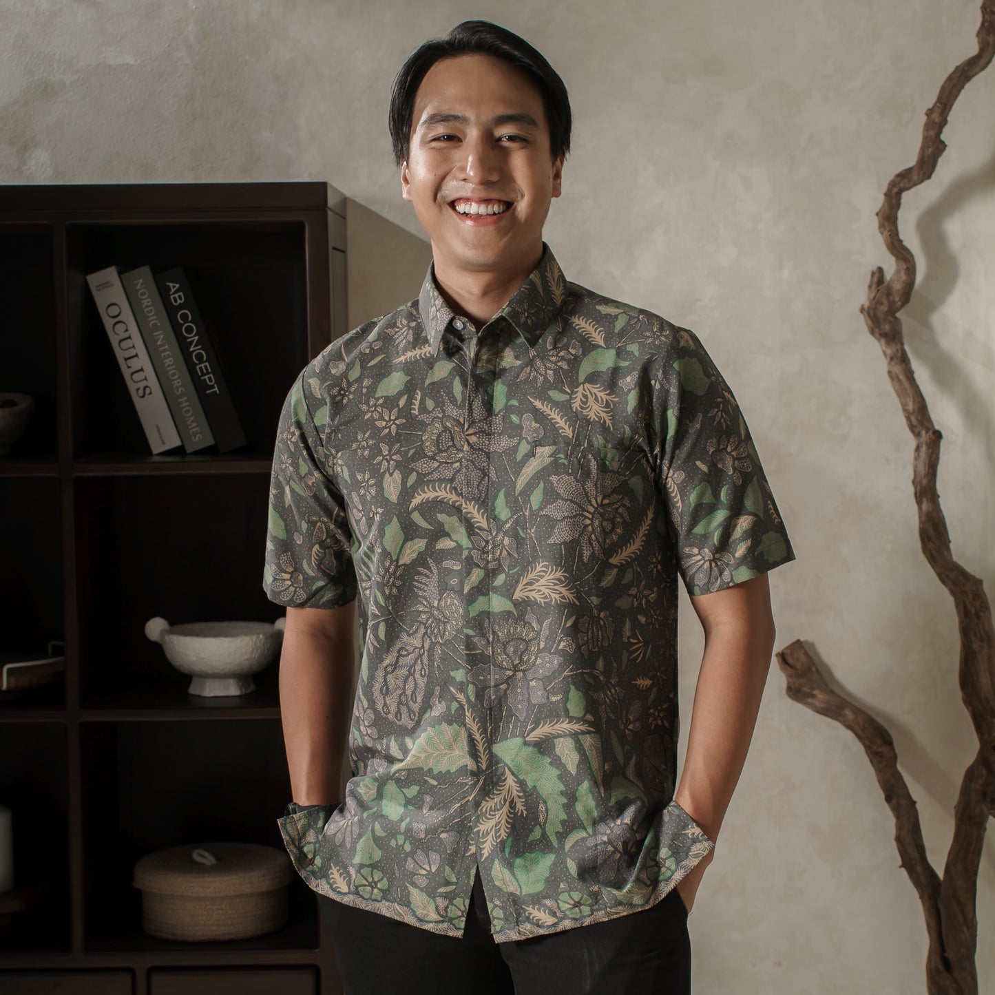 Nuwun - Mandalas Premium Men's Short Sleeve Batik Shirt