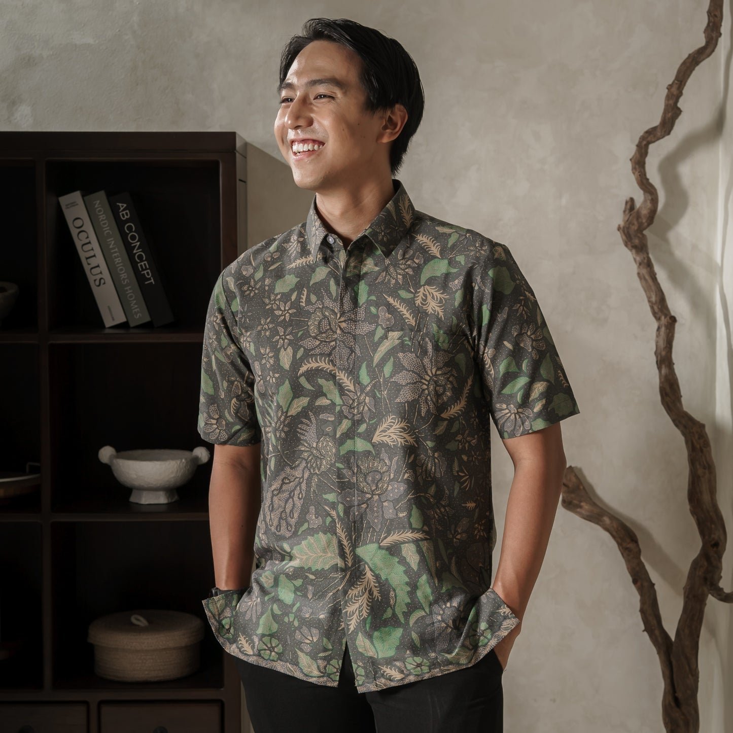 Nuwun - Mandalas Premium Men's Short Sleeve Batik Shirt