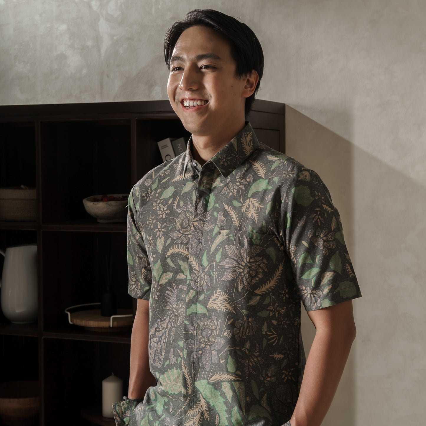 Nuwun - Mandalas Premium Men's Short Sleeve Batik Shirt