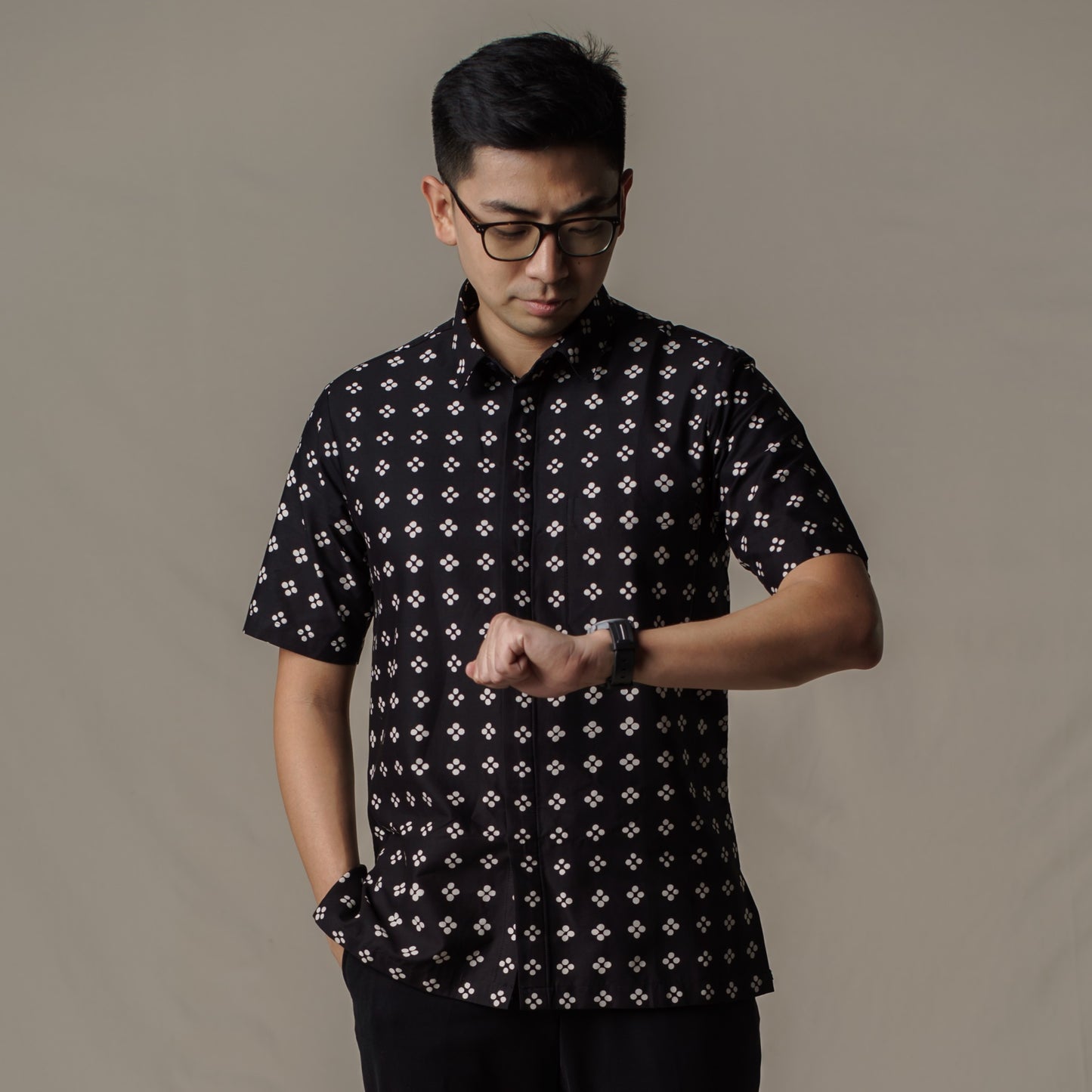 Wahitam - Mandalas Premium Men's Short Sleeve Batik Shirt