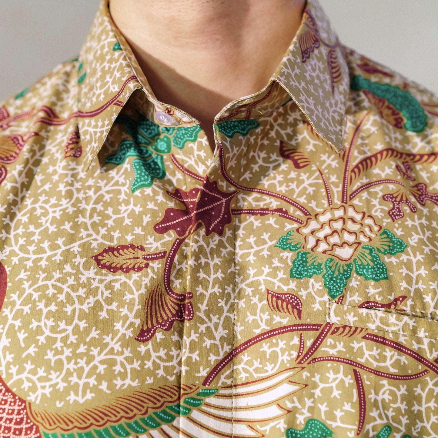 Trialon - Mandalas Premium Men's Short Sleeve Batik Shirt