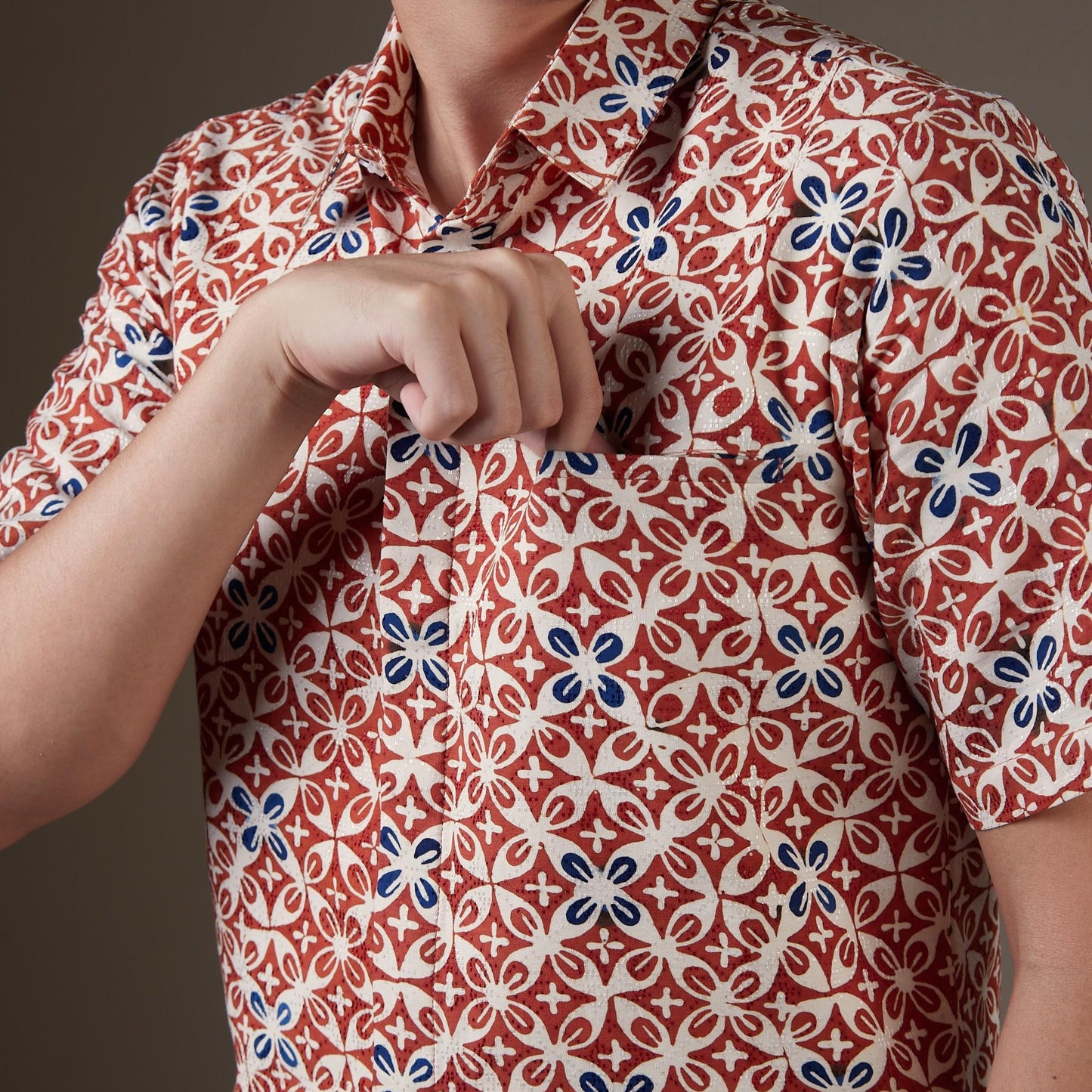 Hikared - Mandalas Kemeja Batik Pria Premium Lengan Pendek