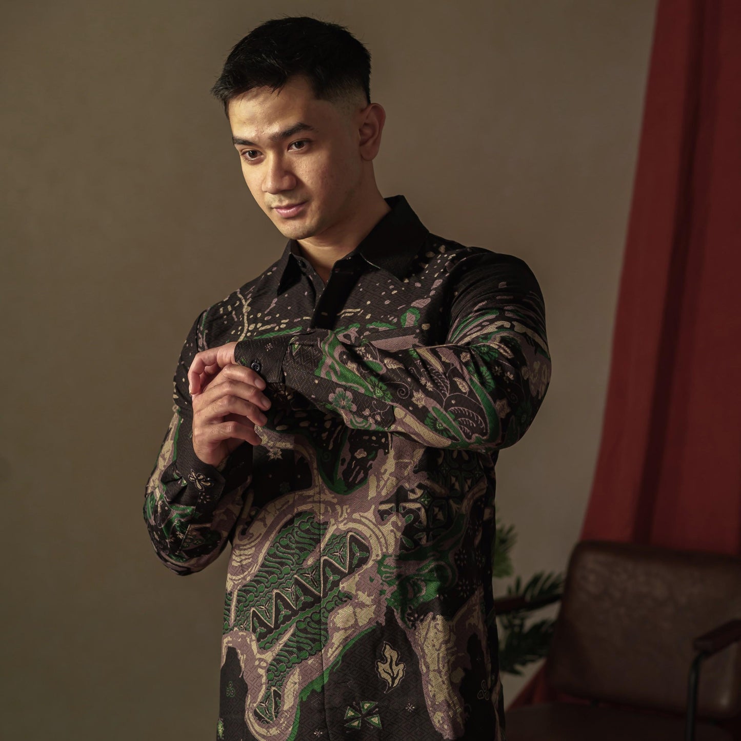 Singosa - Mandalas Premium Men's Long Sleeve Batik Shirt