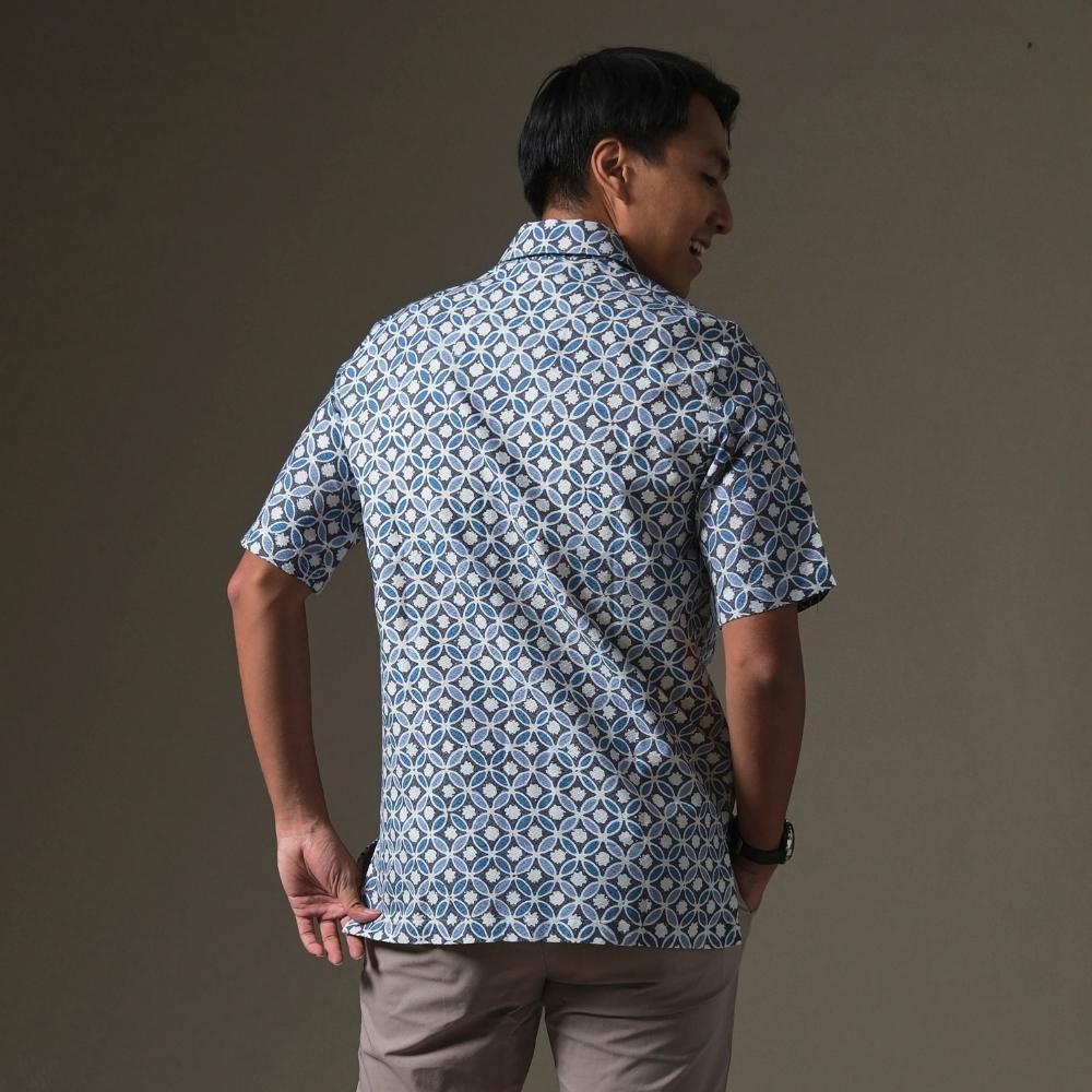 Vedika - Mandalas Premium Men's Short Sleeve Batik Shirt