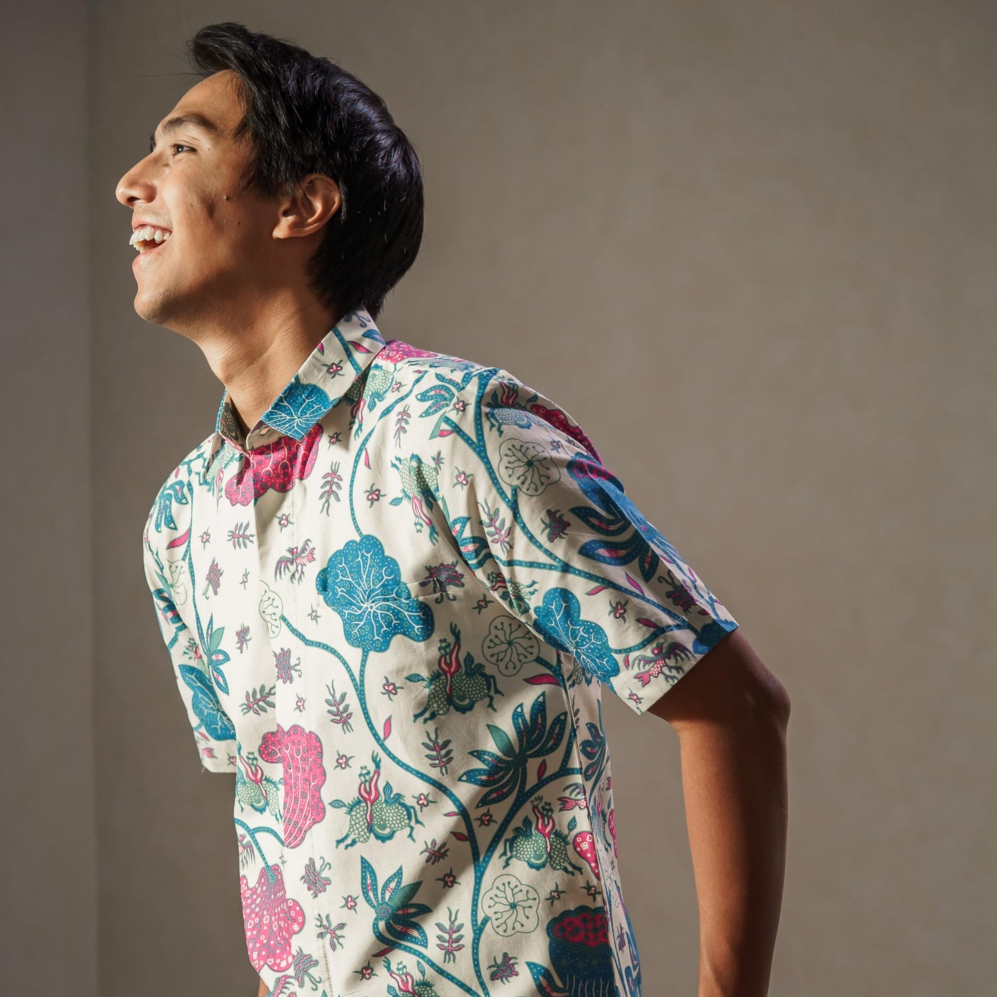 Parona - Mandalas Premium Men's Short Sleeve Batik Shirt