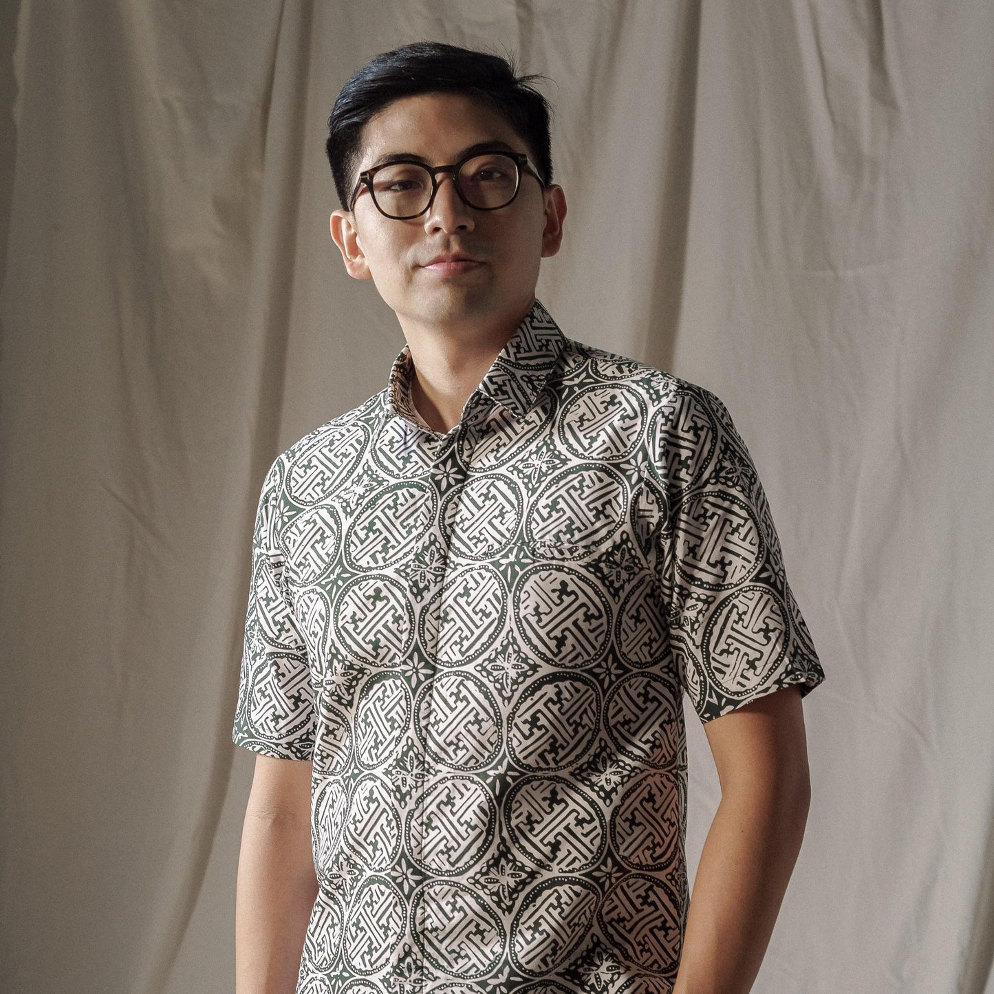 Lubar - Mandalas Premium Men's Short Sleeve Batik Shirt