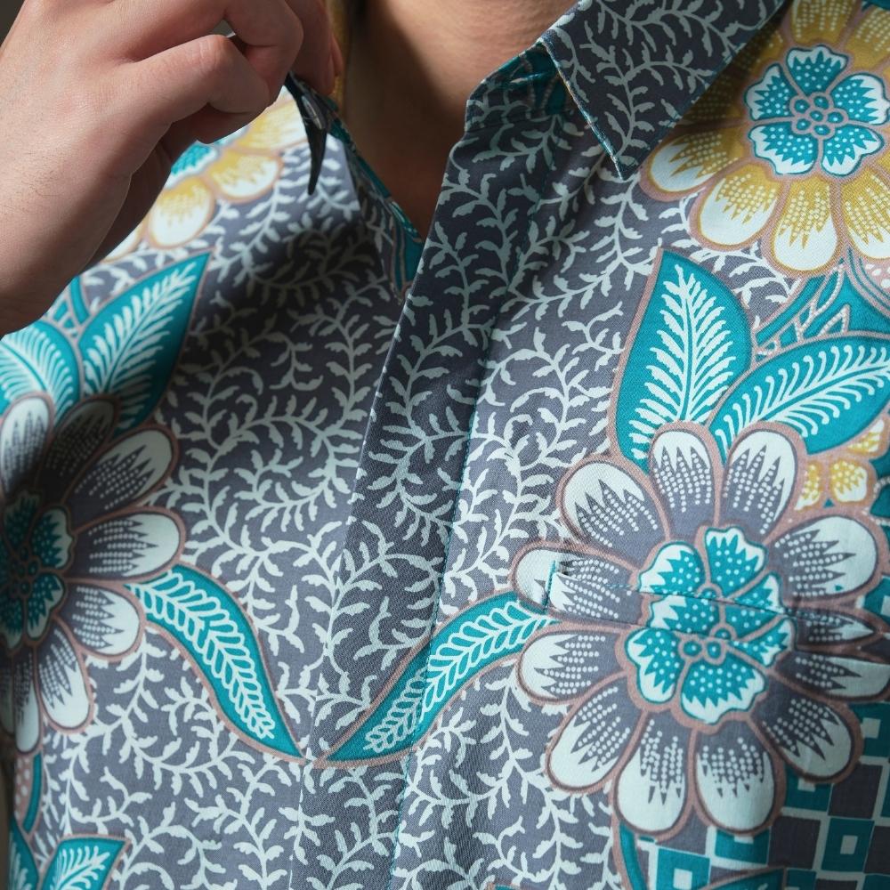 Vandera - Mandalas Premium Men's Short Sleeve Batik Shirt