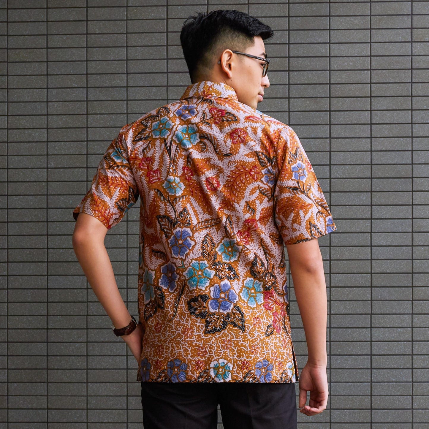 Gantamas - Mandalas Kemeja Batik Pria Premium Lengan Pendek