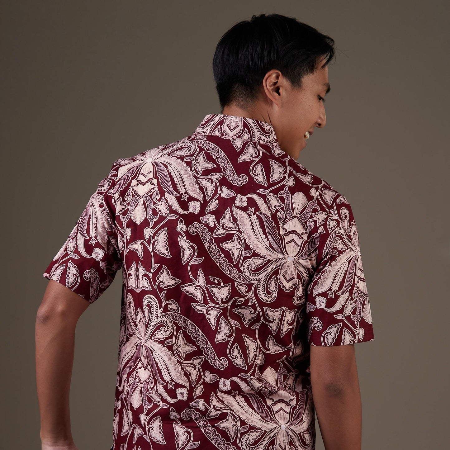 Rediso - Mandalas Kemeja Batik Pria Premium Lengan Pendek