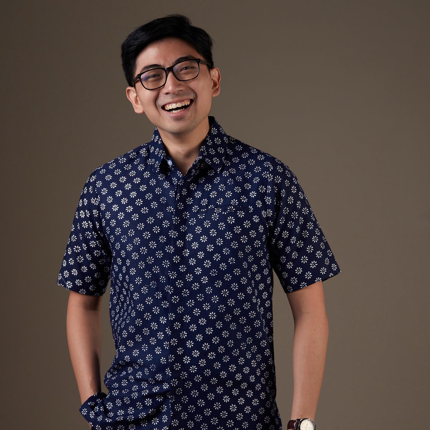 Daisiru - Mandalas Kemeja Batik Pria Premium Lengan Pendek