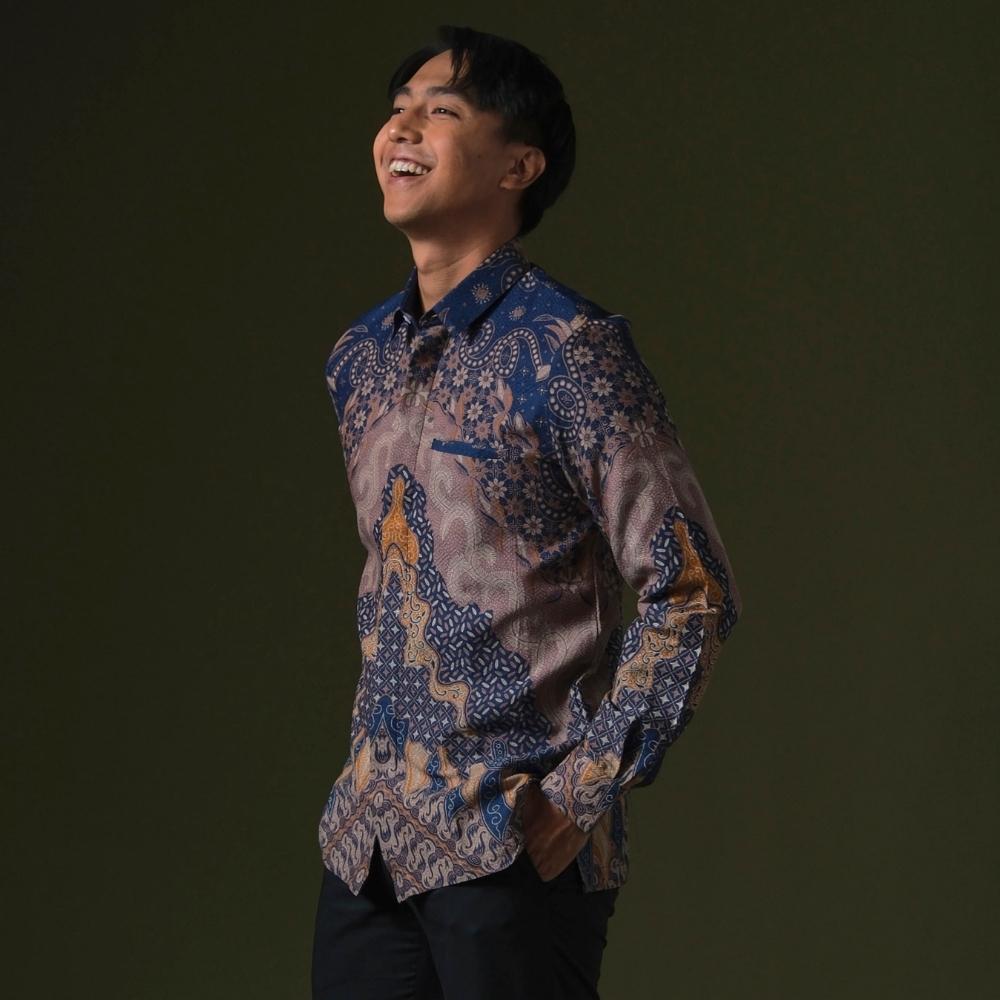 Penerasi - Mandalas Premium Men's Long Sleeve Batik Shirt