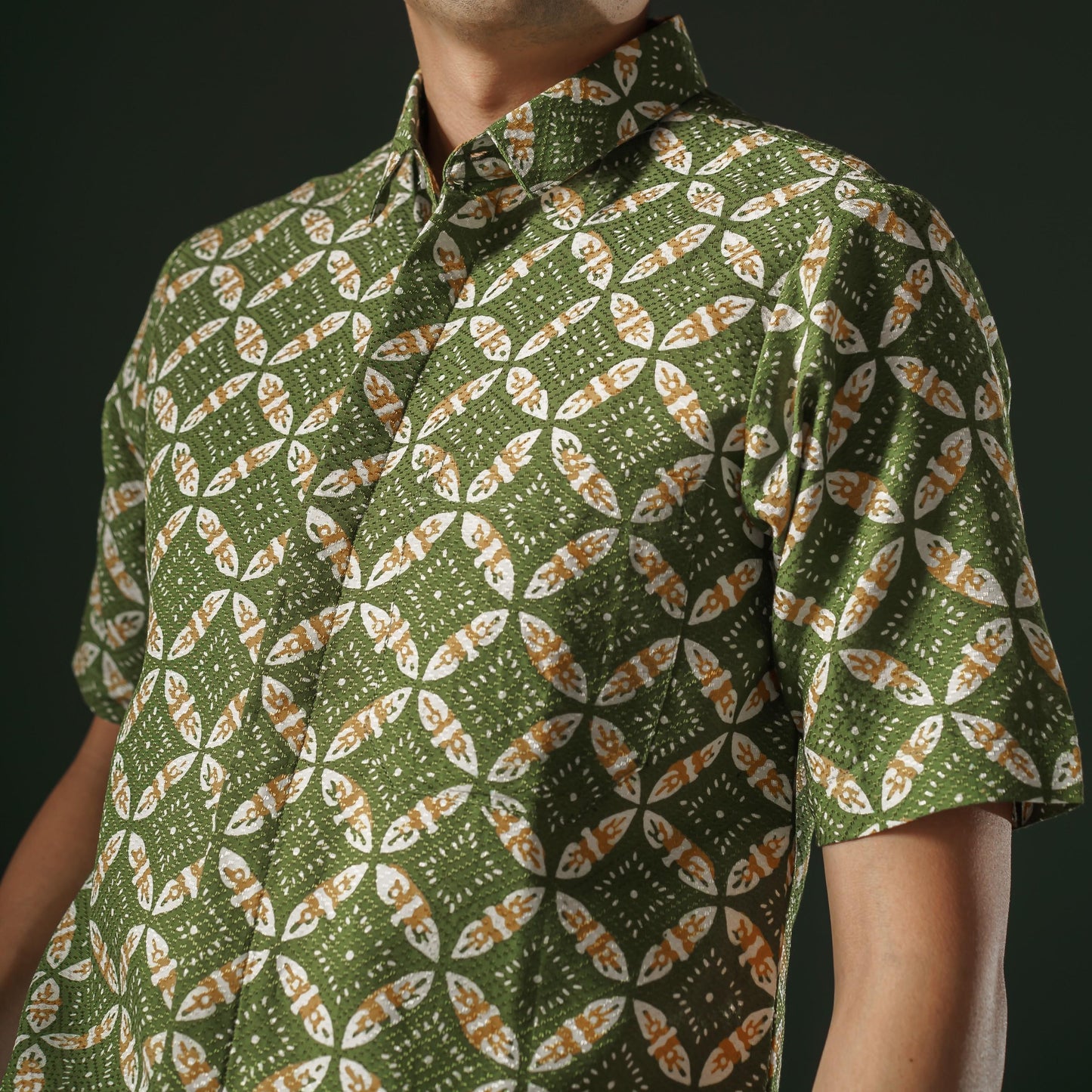 Karsa - Mandalas Premium Men's Short Sleeve Batik Shirt