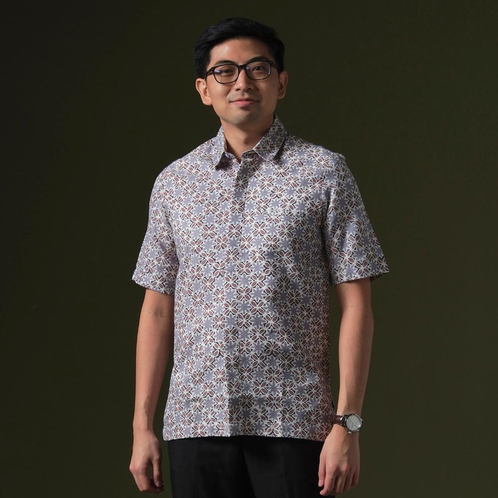 Amala - Mandalas Premium Men's Short Sleeve Batik Shirt