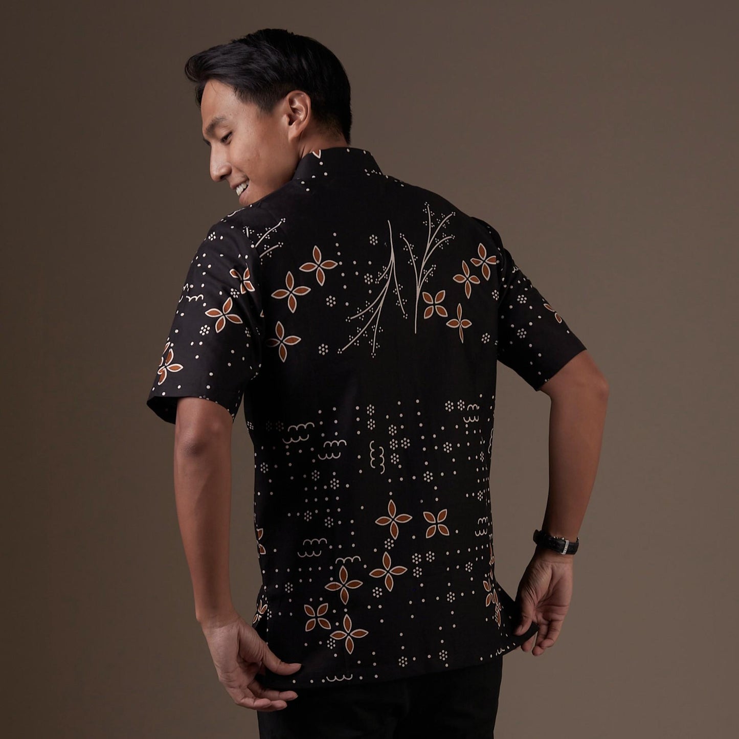 Hanadian - Mandalas Kemeja Batik Pria Premium Lengan Pendek