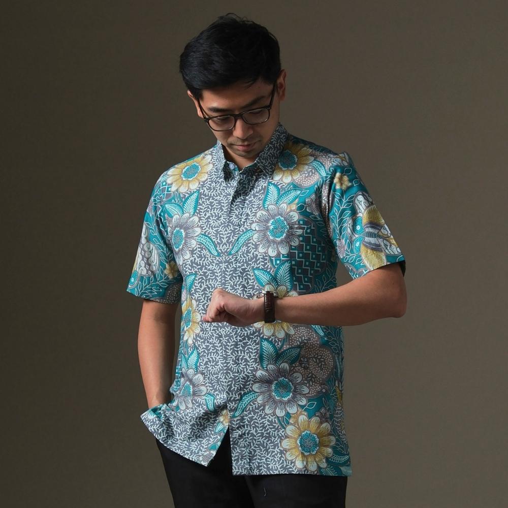 Vandera - Mandalas Premium Men's Short Sleeve Batik Shirt