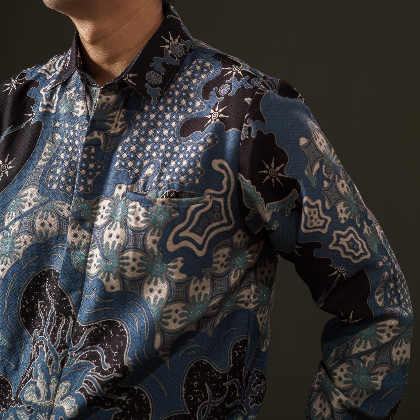 Semiter - Mandalas Premium Men's Long Sleeve Batik Shirt