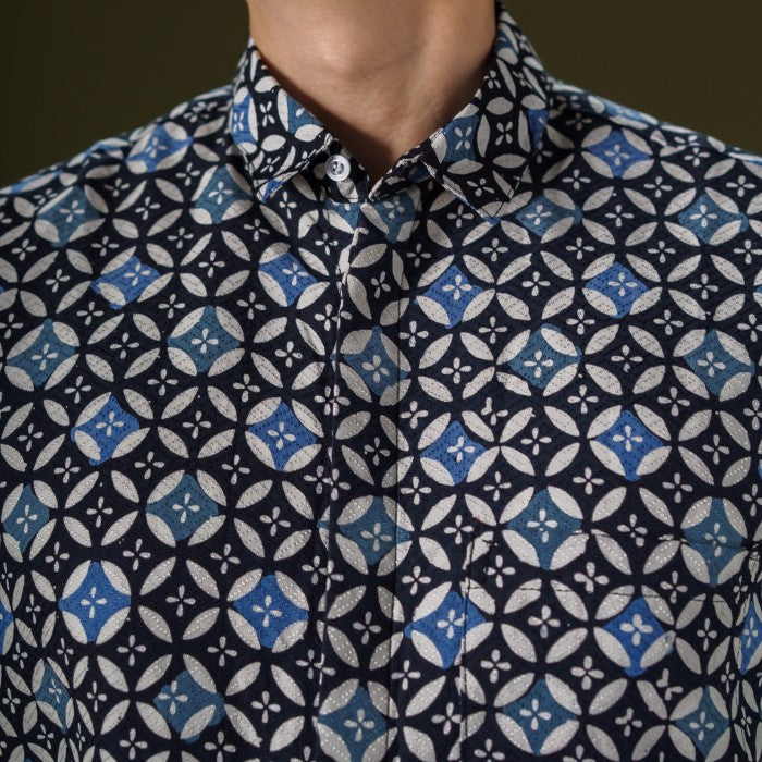 Onixa - Mandalas Premium Men's Short Sleeve Batik Shirt