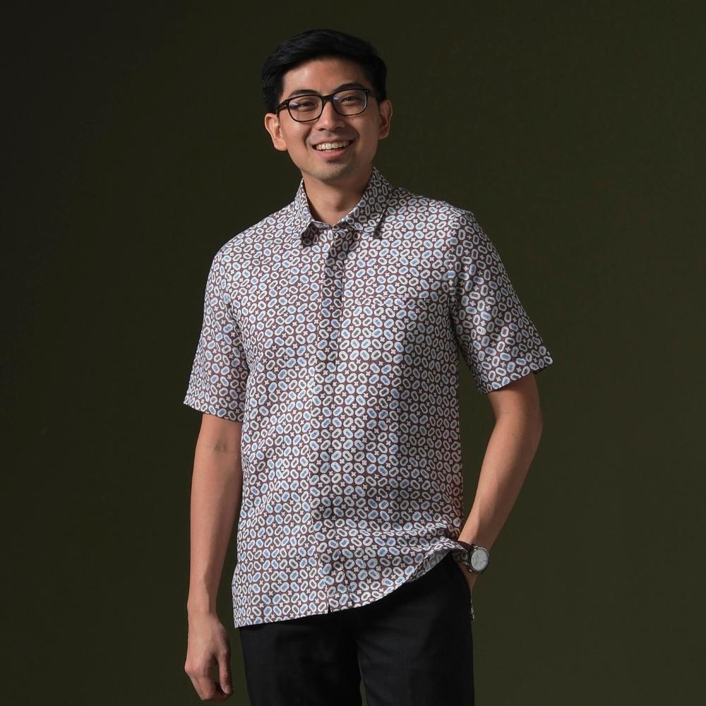 Medha - Mandalas Premium Men's Short Sleeve Batik Shirt