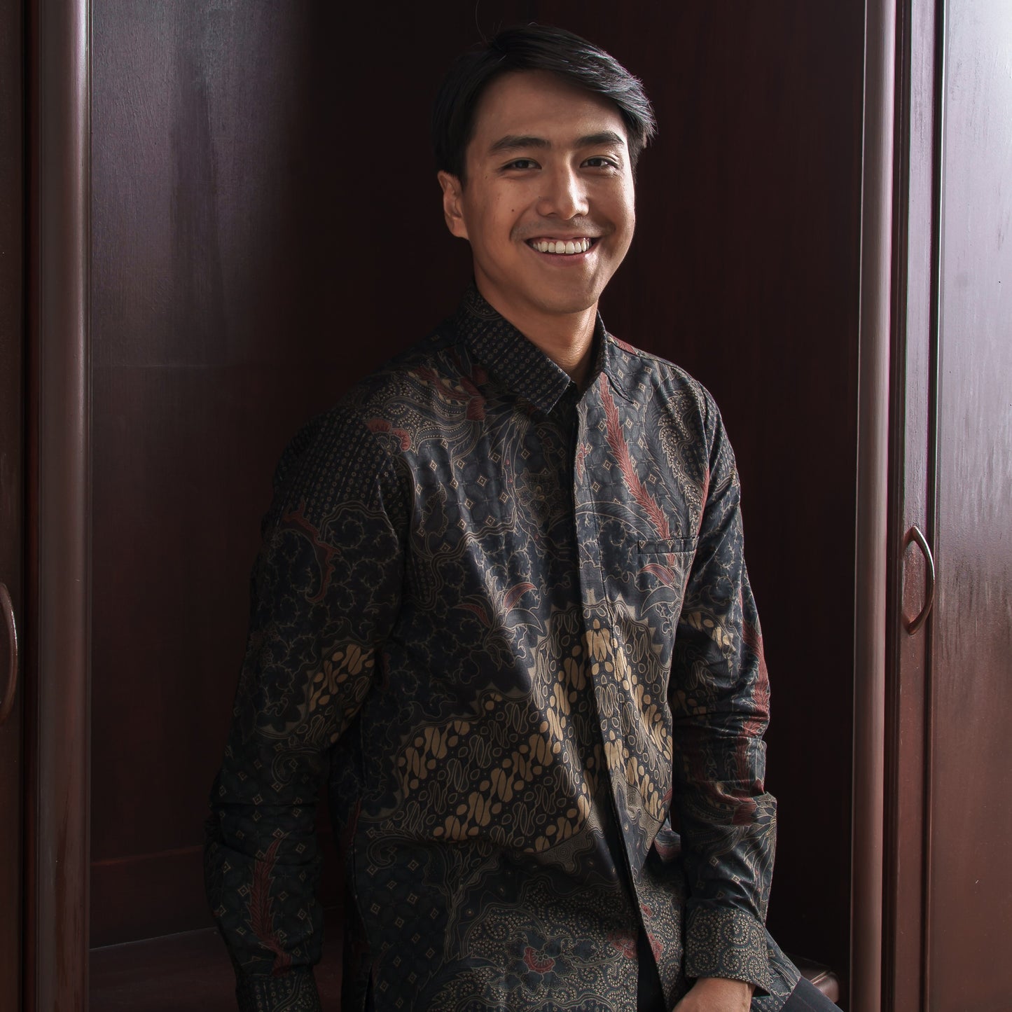 Renaka - Mandalas Premium Men's Long Sleeve Batik Shirt