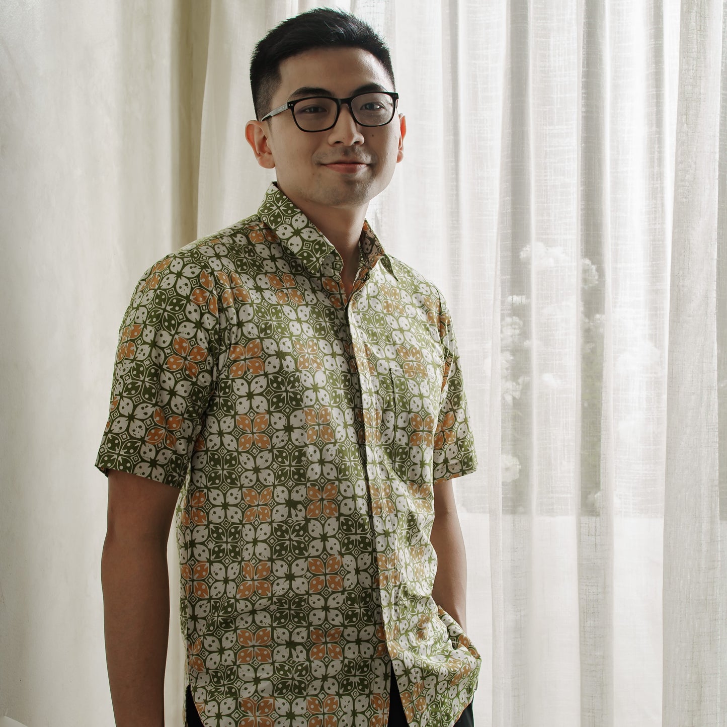 Papira - Mandalas Premium Men's Short Sleeve Batik Shirt