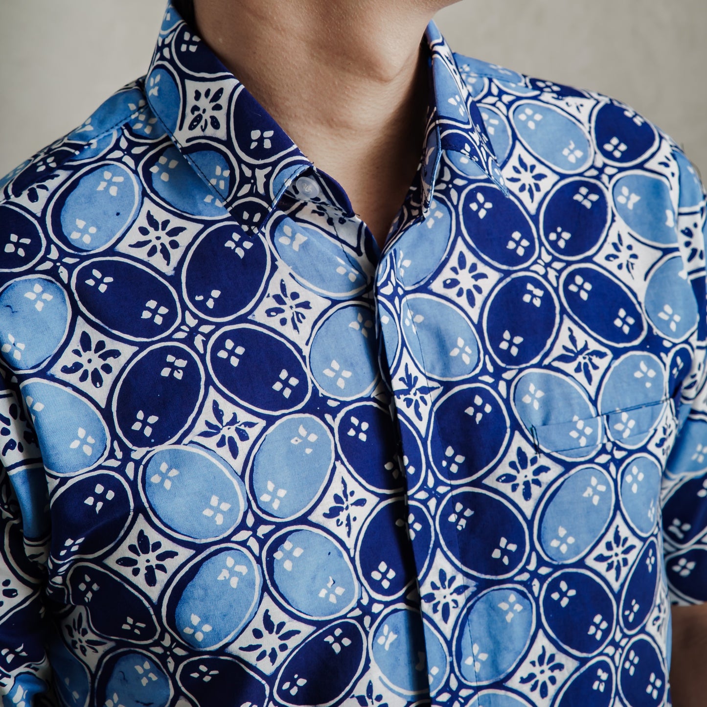 Kawularu - Mandalas Premium Men's Short Sleeve Batik Shirt