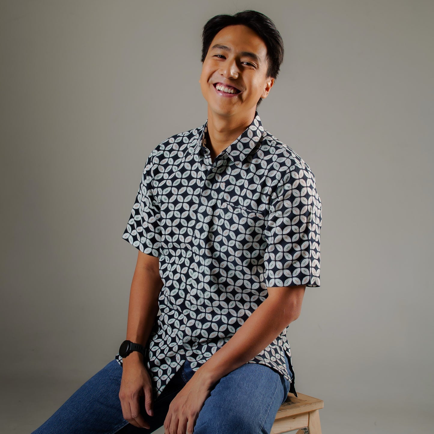 Kawulangi - Mandalas Premium Men's Short Sleeve Batik Shirt