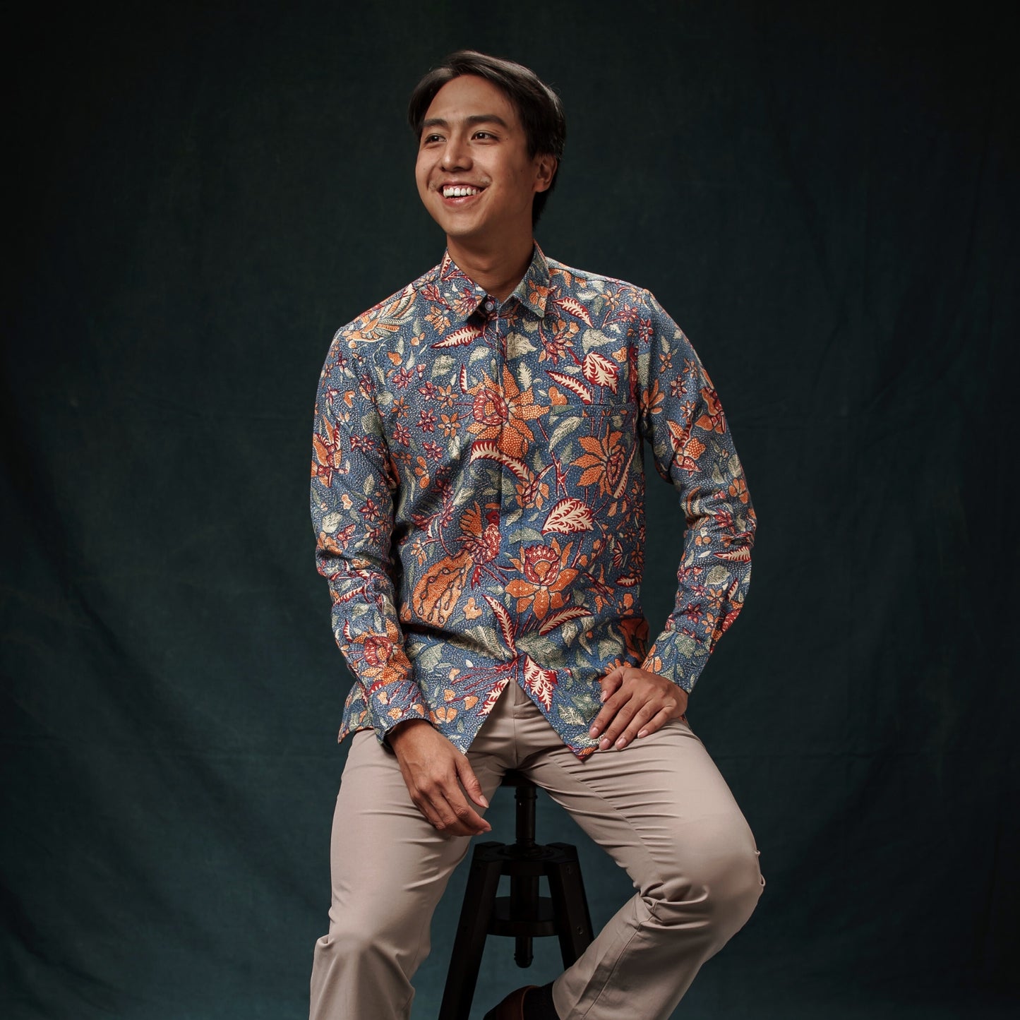 Taranu - Mandalas Premium Men's Long Sleeve Batik Shirt
